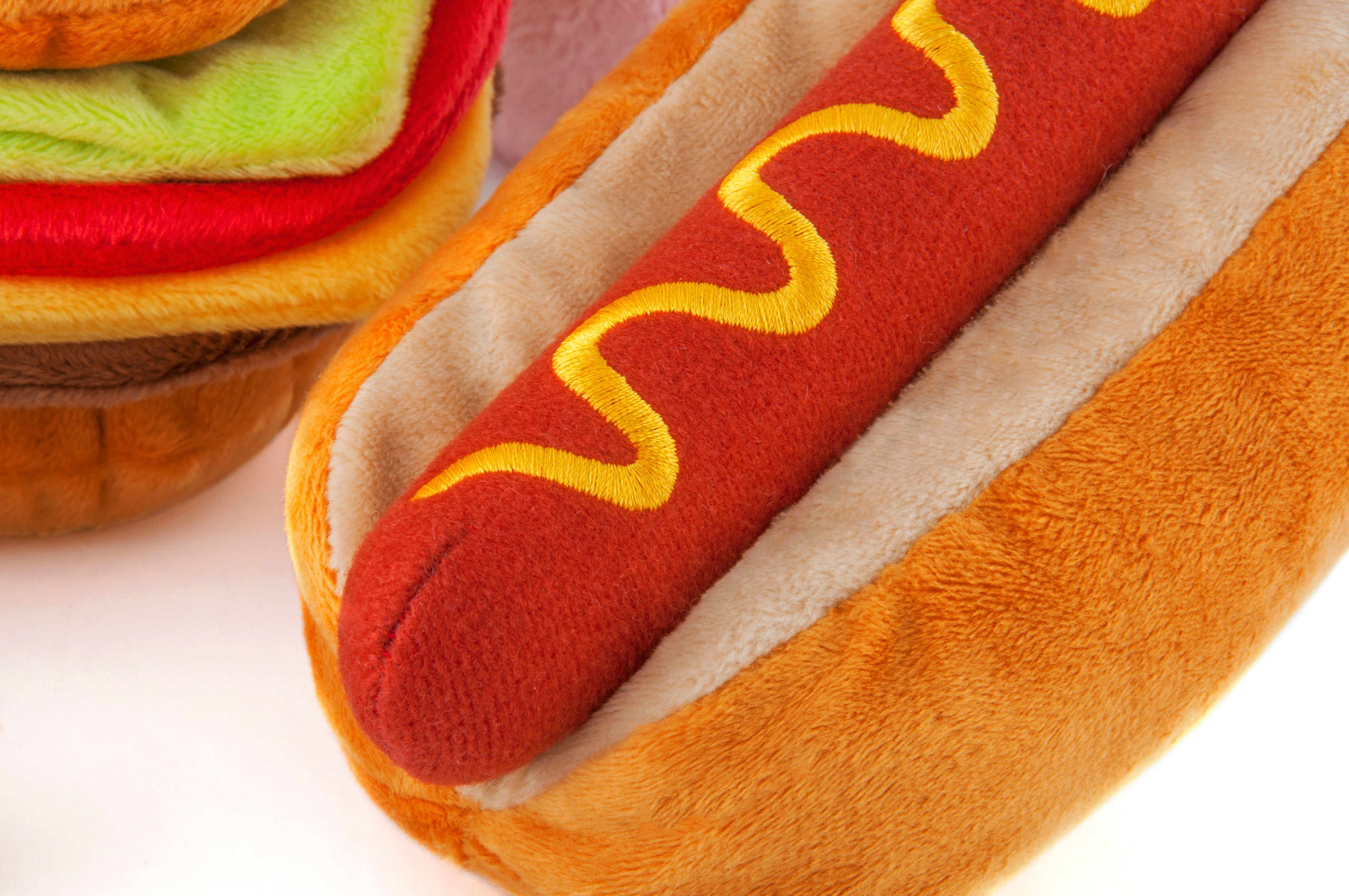 American Classic® Hot Dog Plush Dog Toy by Pet P.L.A.Y. - Durable Chew Toy for Small & Large Dogs - Perfect for Fetch, Tug-of-War & Cuddling