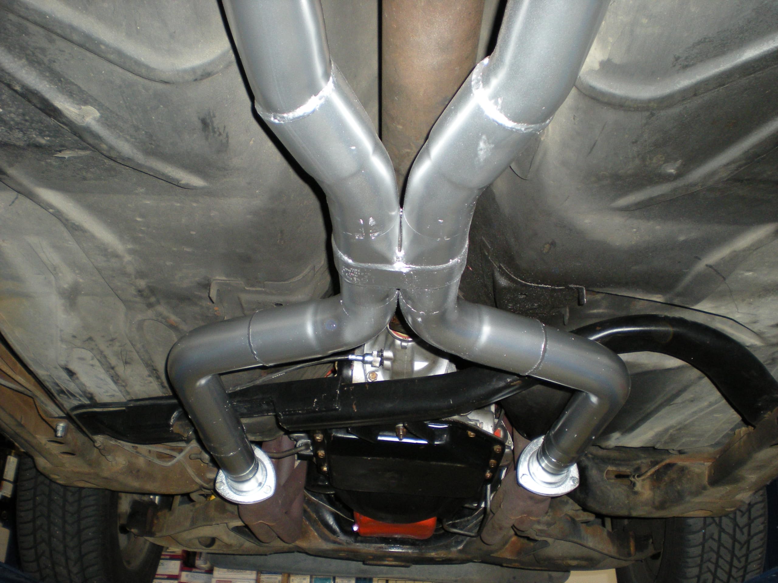 Flowmaster 815932 Scavenger Series Universal X-Pipe Kit - High Performance Exhaust System for Muscle Cars & Hot Rods - Perfect for Street Racing & Car Shows