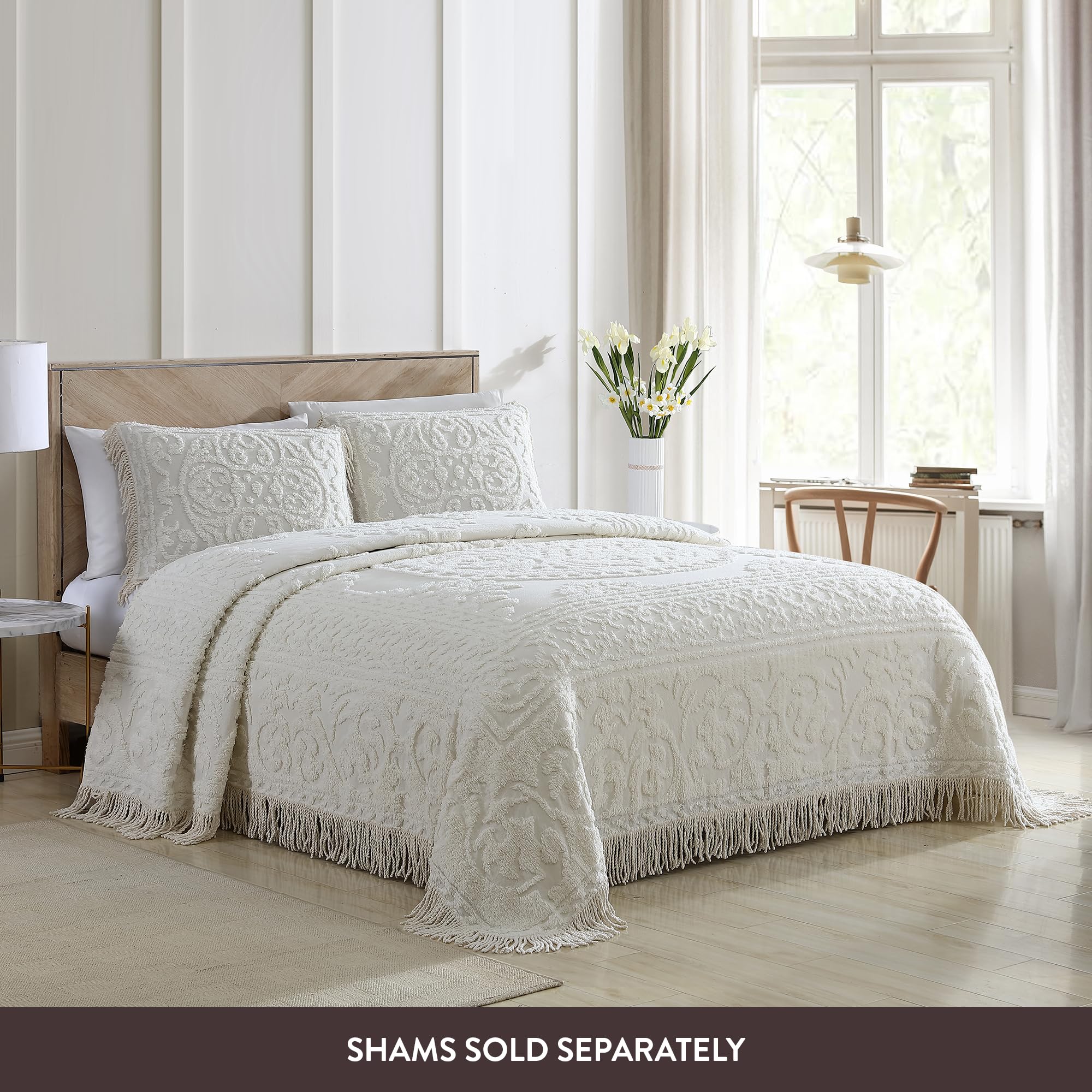 Beatrice Home Fashions Medallion Chenille Bedspread - Full Size Ivory Luxury Bed Cover for Master Bedroom, Guest Room & Dorm Decor