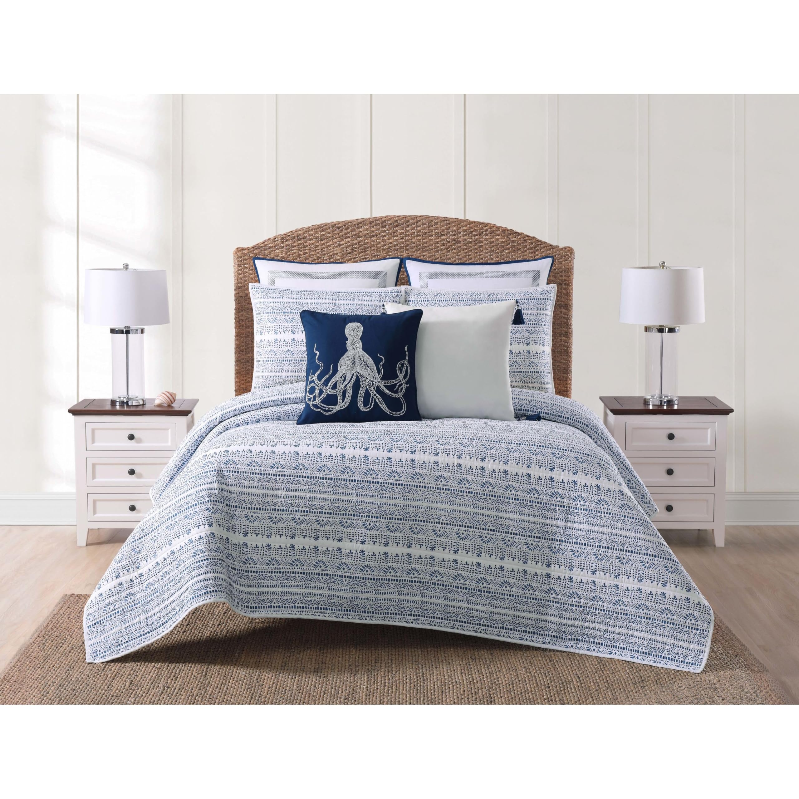 Premium Reef Quilt Set Full/Queen Size 90x92 Inches - 3-Piece Bedding Set in White & Blue Ocean Theme | Soft Breathable Comforter for Beach House, Guest Room & Coastal Decor