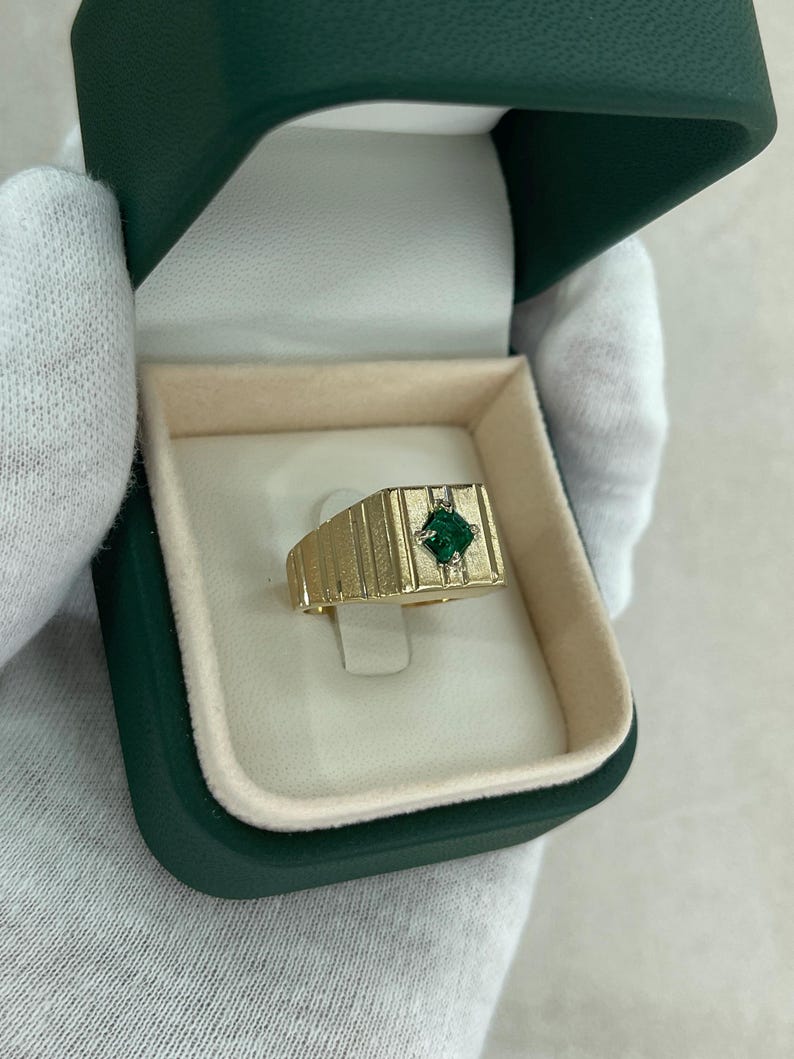0.60ct 14K Gold Emerald Cut Rich Green Solitaire Men's Pinky Ring - Elegant Statement Jewelry for Weddings, Parties & Special Occasions