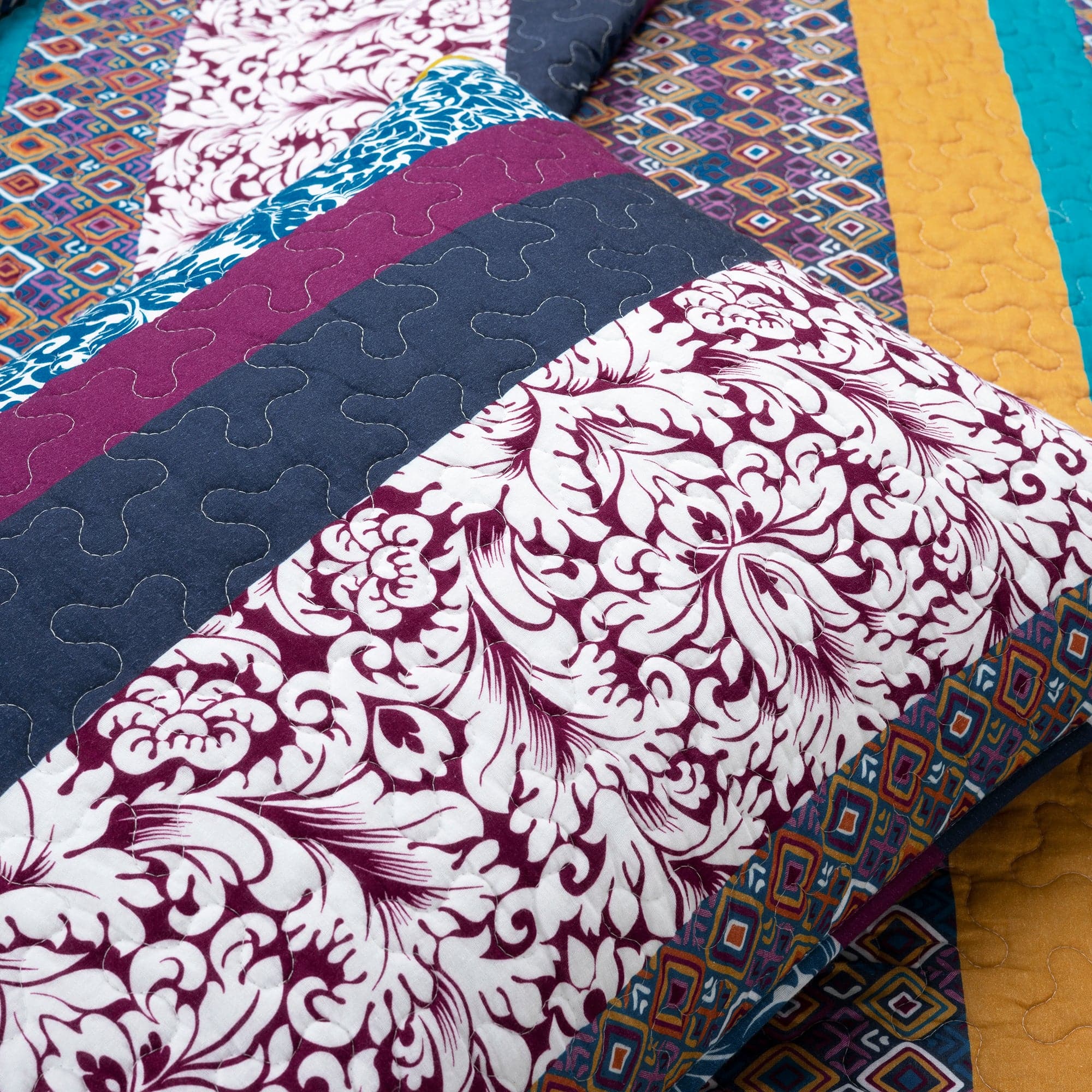 Boho Stripe 3-Piece Quilt Set - Queen Size, Soft Cotton Bedding for Bohemian Style Bedroom Decor | Perfect for Guest Rooms, Master Bedrooms & Cozy Home Styling