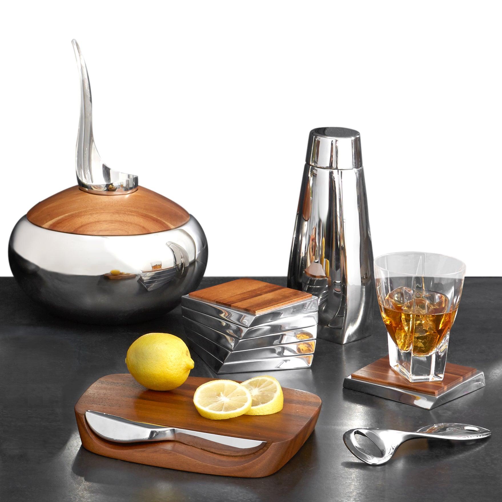Premium Stainless Steel Scoop Ice Bucket with Lid - Large Capacity for Parties, Cocktails, and Outdoor Gatherings - Perfect for Chilling Drinks and Keeping Beverages Cold