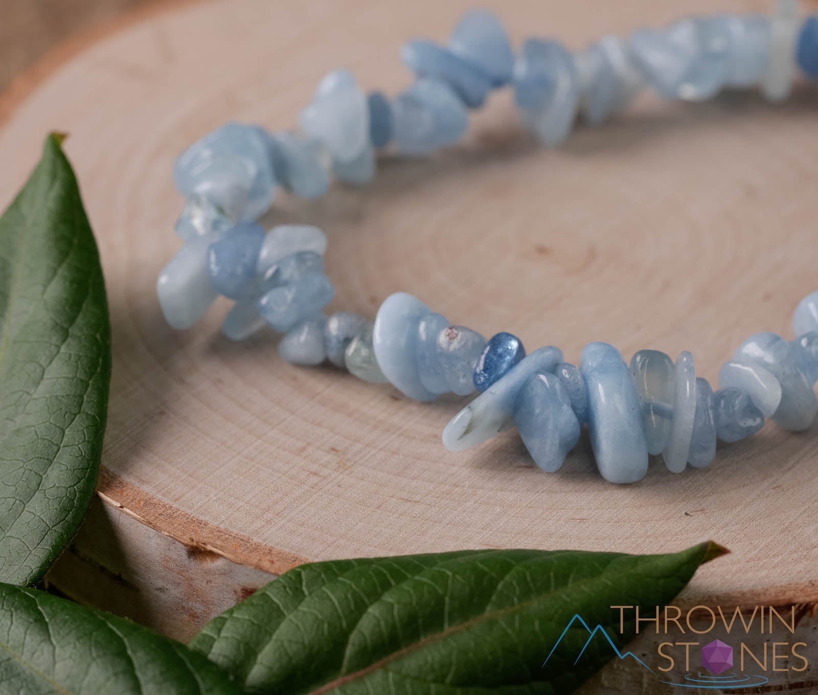 **AQUAMARINE Crystal Beaded Bracelet – Handmade Birthstone Jewelry for Women, Healing Chip Beads, March Birthstone Gift (E0631) – Perfect for Meditation, Yoga & Spiritual Healing**