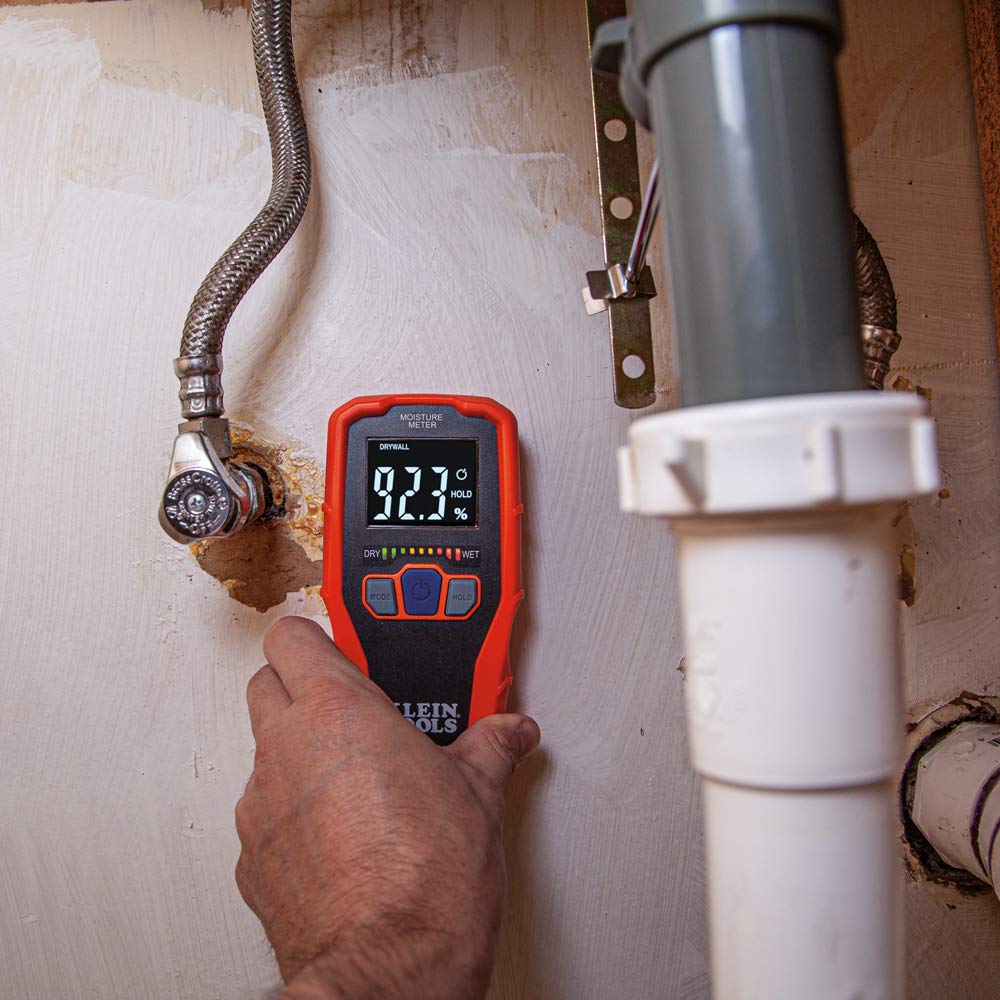 Klein Tools ET140 Pinless Moisture Meter & RT210 Outlet Tester - GFCI/Standard AC Receptacle Tester for North American Electrical Outlets, Detects Wiring Issues - Perfect for Home Inspections, Electricians & DIY Projects