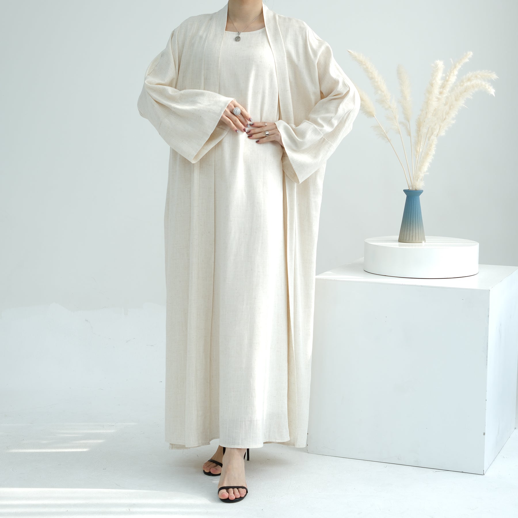 Aviella Linen Set - Soft & Breathable 100% Linen Bedding for Summer | Perfect for Bedroom, Guest Room & Vacation Homes