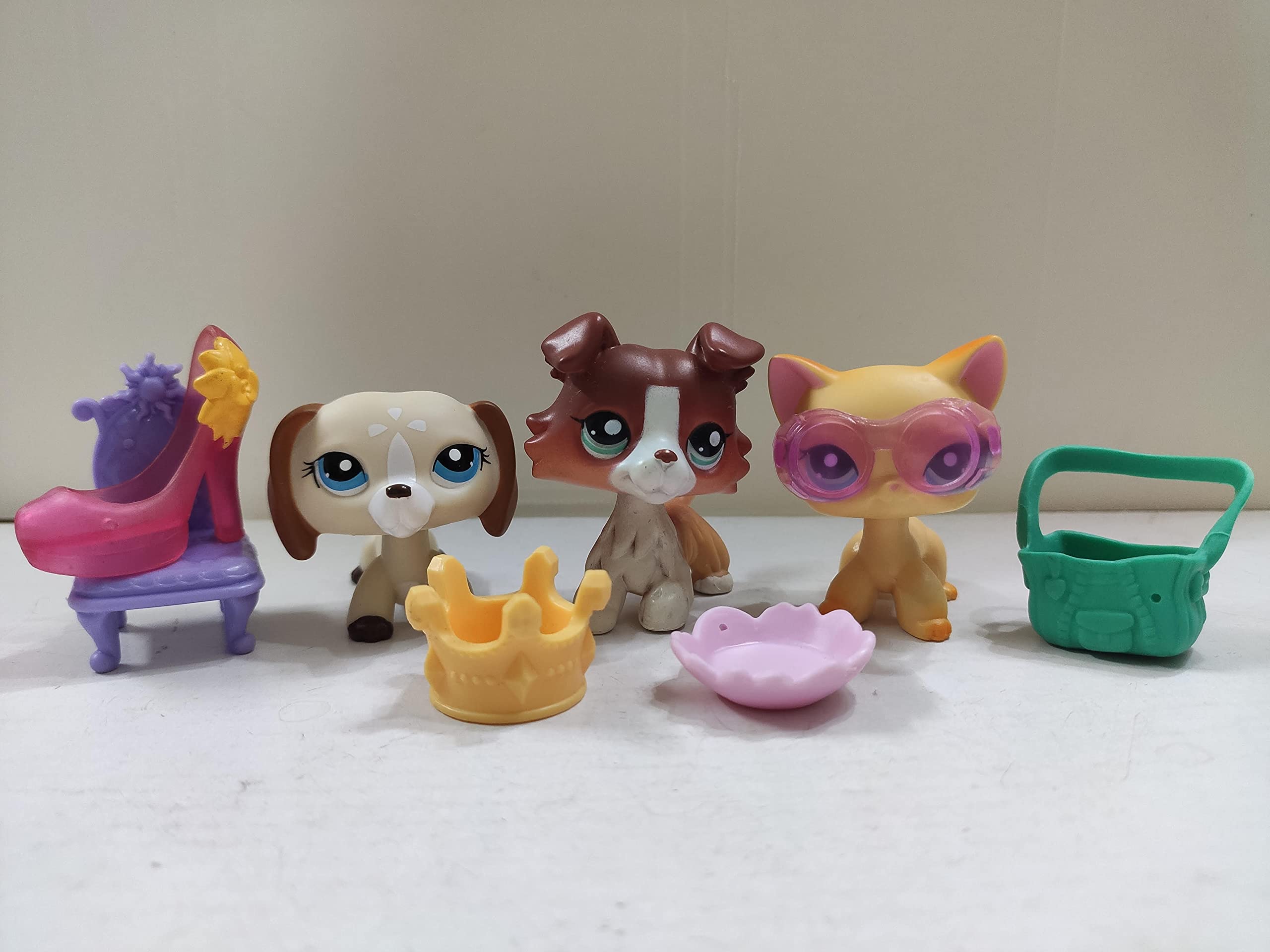 Littlest Pet Shop LPS 3-Piece Set - Cat, Dachshund & Cocker Spaniel Dog Figurines with Accessories | Collectible Doll Toys for Kids & Girls | Perfect Gift for Birthday, Playtime & Display
