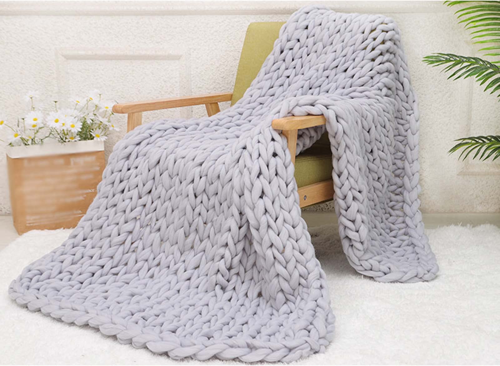 Chunky Knit Blanket 39x47 Inches - Super Soft Handmade Knitted Throw - Warm Cozy Blanket for Sofa, Bed & Home Decor - Machine Washable - Perfect for Living Room, Bedroom & Gift Giving
