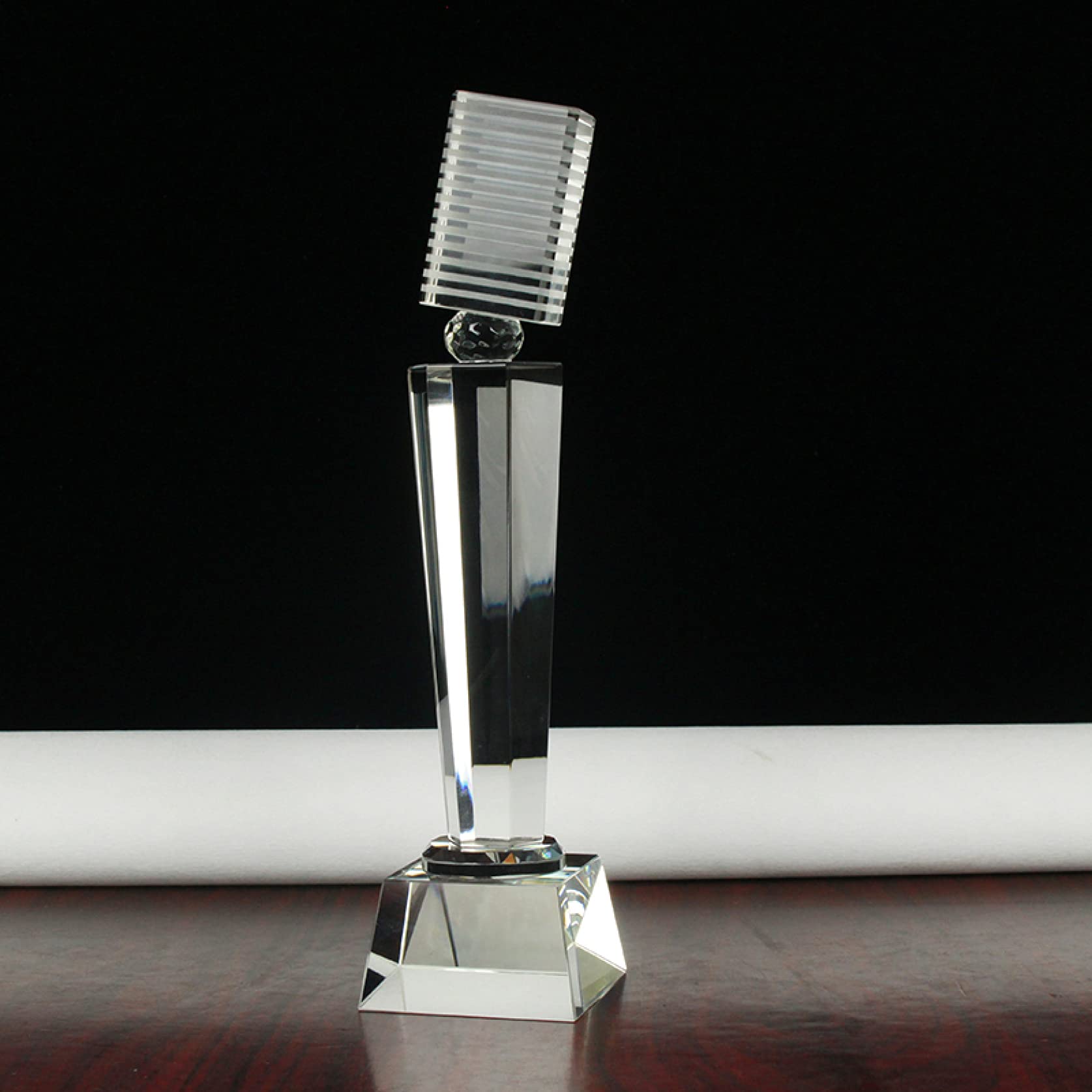 AOBRICON Crystal Microphone Trophy Award - Elegant Singing Souvenir Gift with Music Voice, Perfect for Karaoke Parties, Singing Competitions & Music Lovers