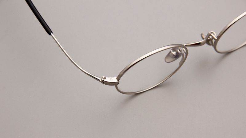 Stylish Metal Oval Glasses Frames V14 - Trendy Eyewear for Men & Women - Perfect for Reading, Fashion, and Everyday Use