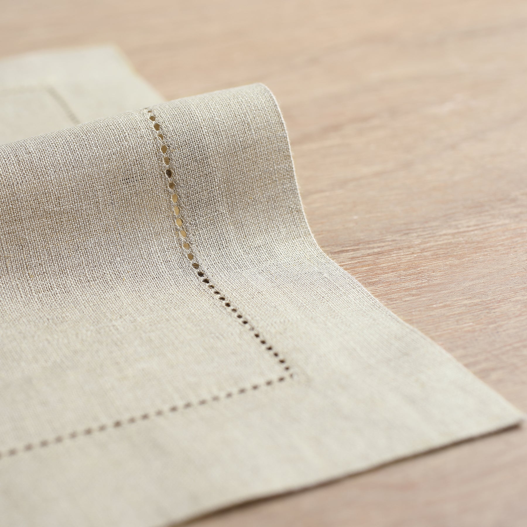 Elegant Classic Hemstitch Placemats Set of 4 - Premium Linen Table Mats for Dining Room Decor - Perfect for Thanksgiving, Christmas Dinner & Formal Entertaining