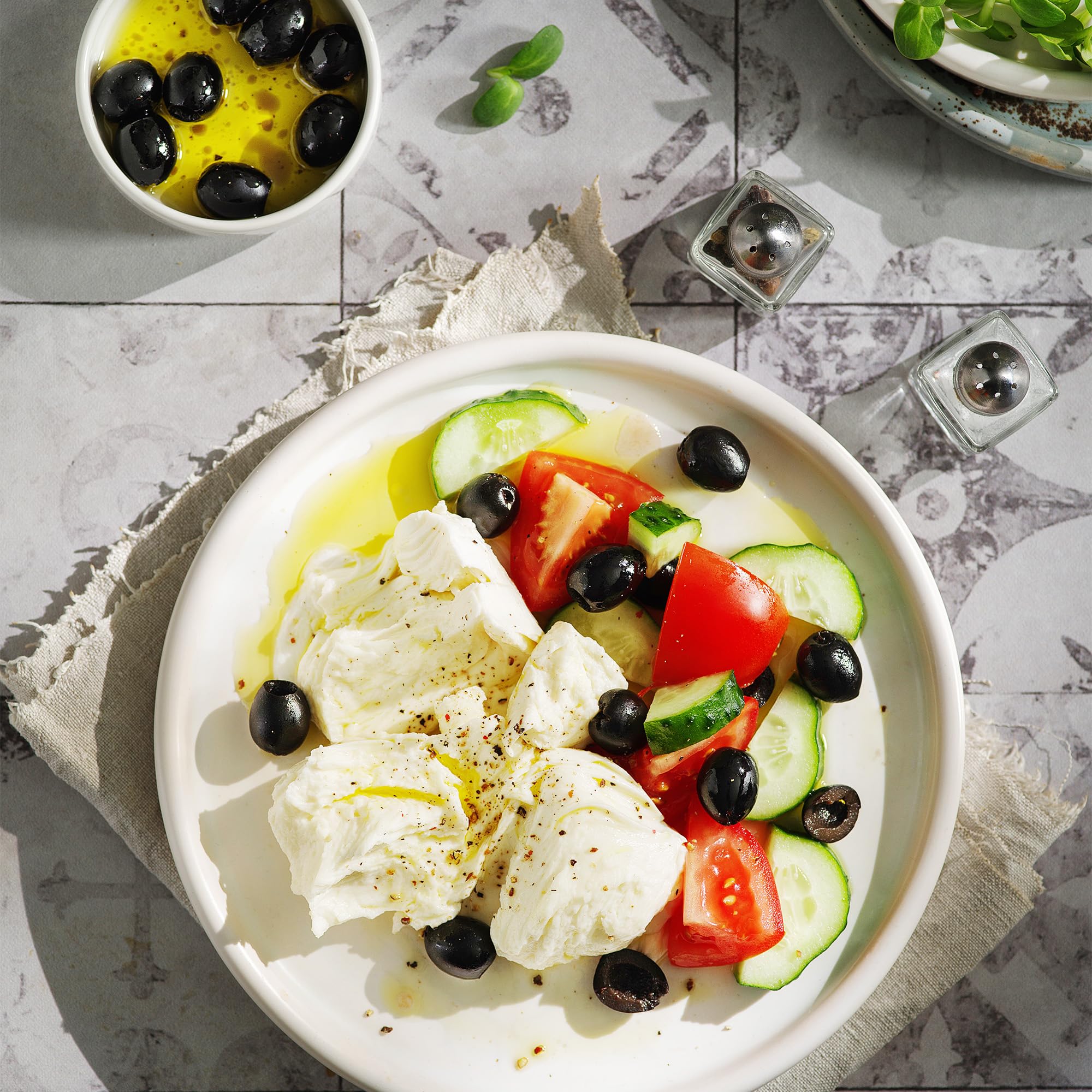 Premium Pitted Black Olives - 19 oz Can | All-Natural, No Preservatives | Perfect for Salads, Pizzas, Appetizers & Mediterranean Cuisine | Great for Meal Prep, Charcuterie Boards & Healthy Snacking