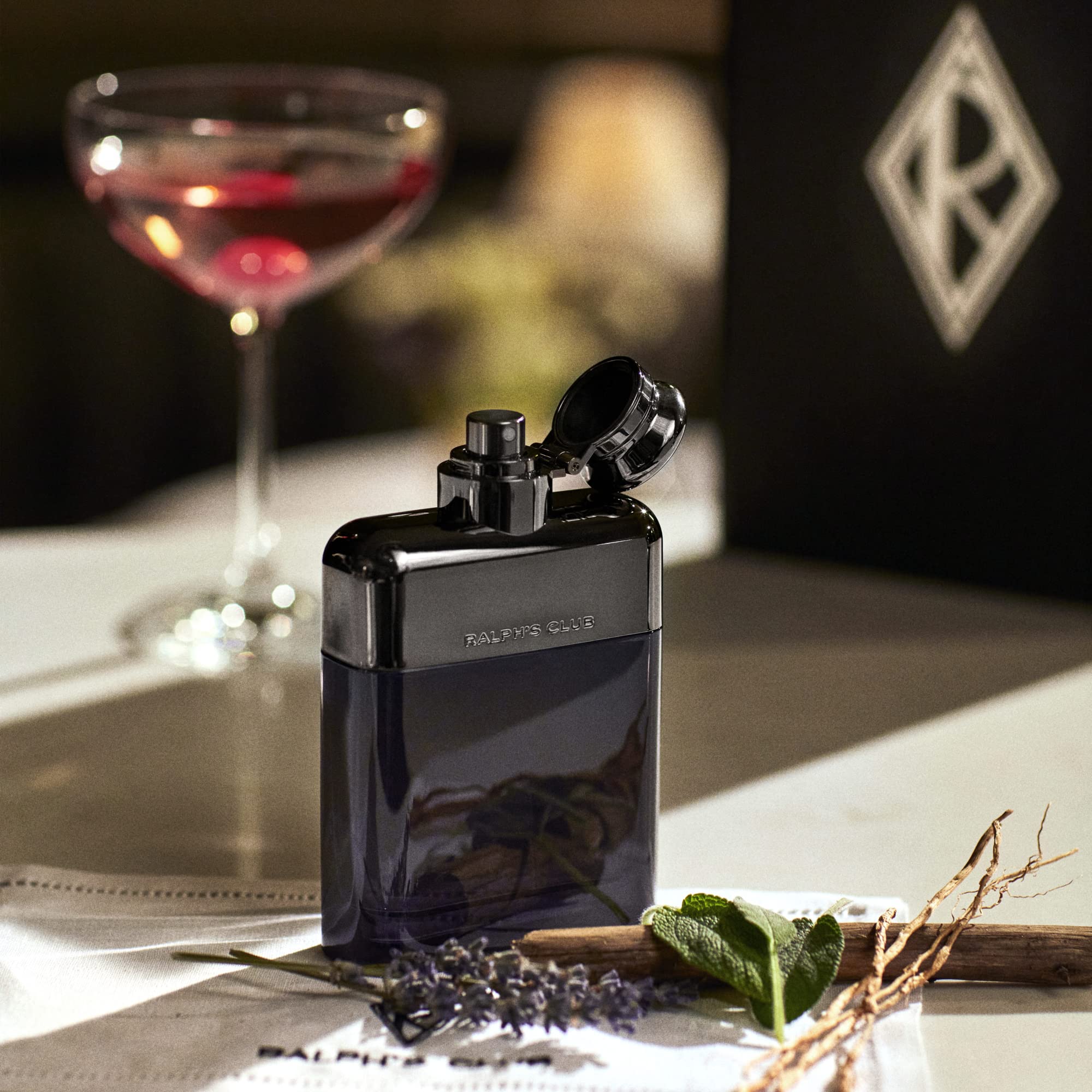Ralph Lauren Ralph's Club Eau de Parfum for Men - Woody Fresh Cologne with Lavandin, Sage, Vetiver & Cedarwood - Medium Intensity Fragrance - Perfect for Date Night, Office & Special Occasions