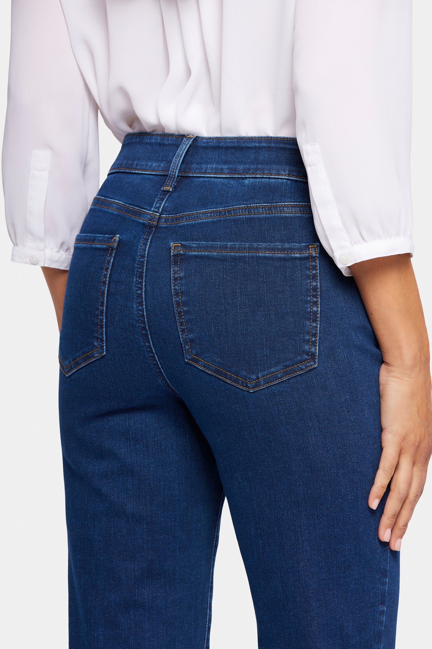 Blake Slim Flared Jeans for Petite Women - High Waisted Stretch Denim Pants | Perfect for Casual Wear, Date Night & Office Outfits