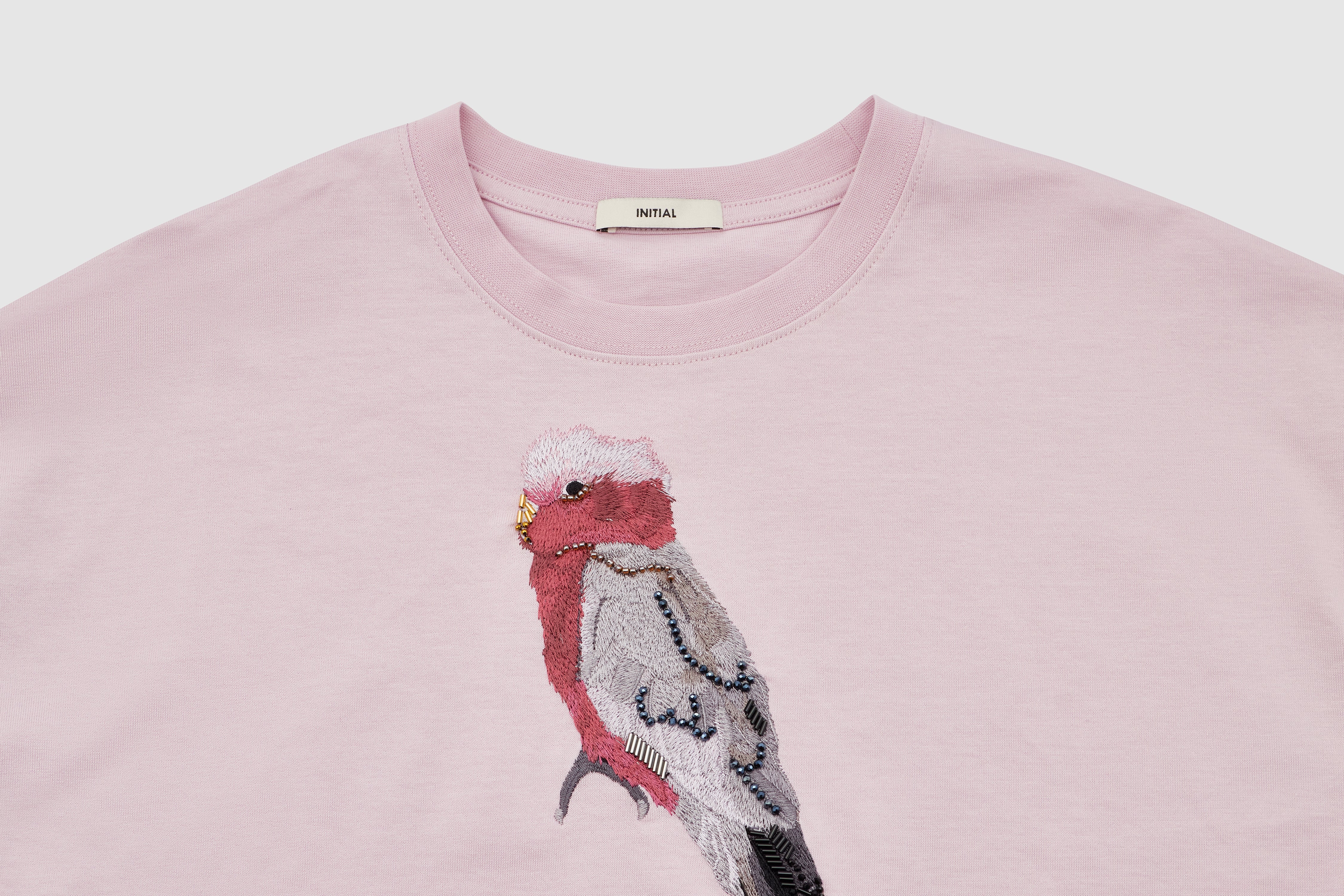 Trendy Cropped Parrot Graphic Embroidery T-Shirt for Women | Cute Animal Print Casual Top | Perfect for Summer Outfits & Beach Vacations