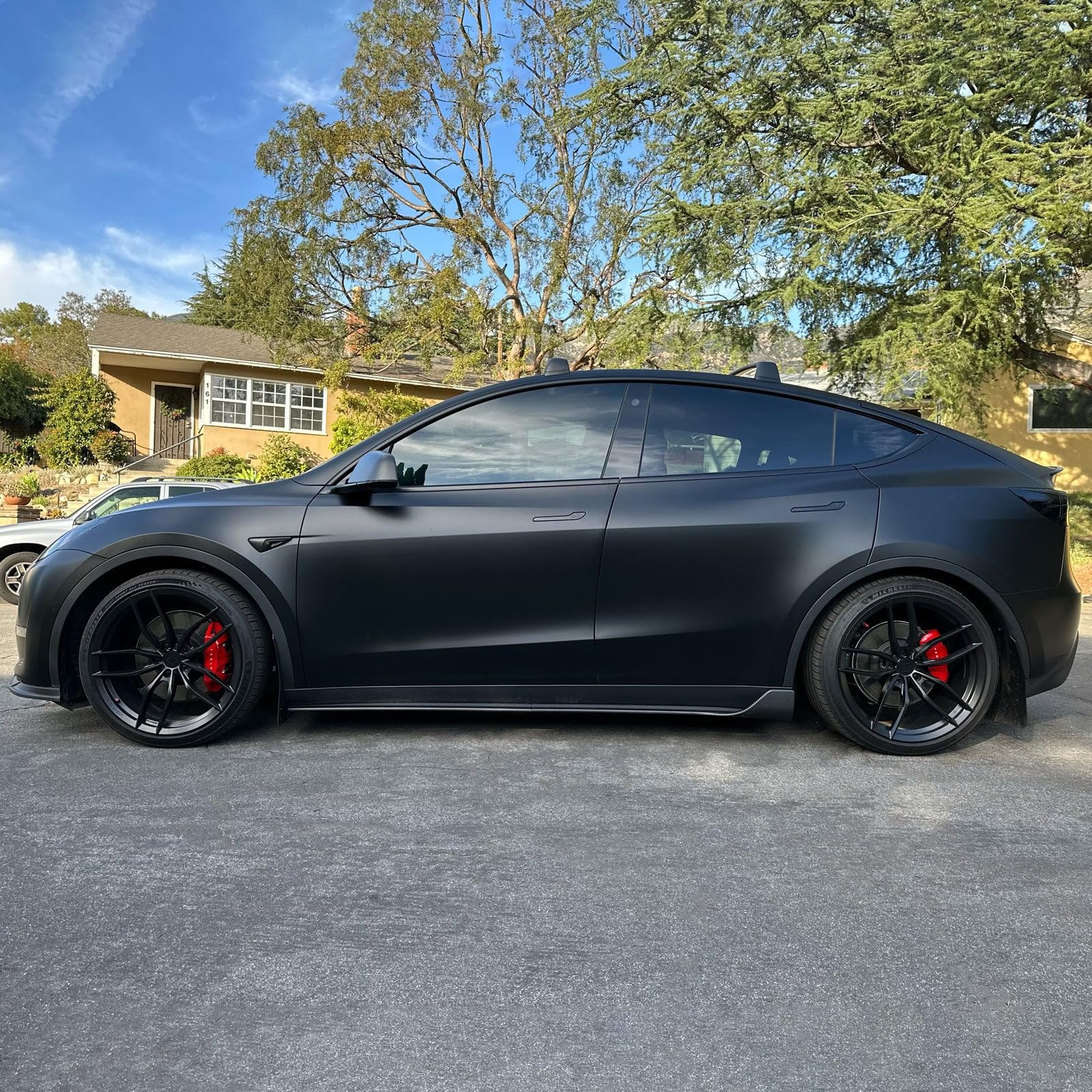 Tesla Model Y Side Skirts 2020-2024 - Gloss Black Rocker Panel Guard & Splitter Lip Body Kit Replacement Accessories | Enhance Style & Protection for Your Tesla Model Y