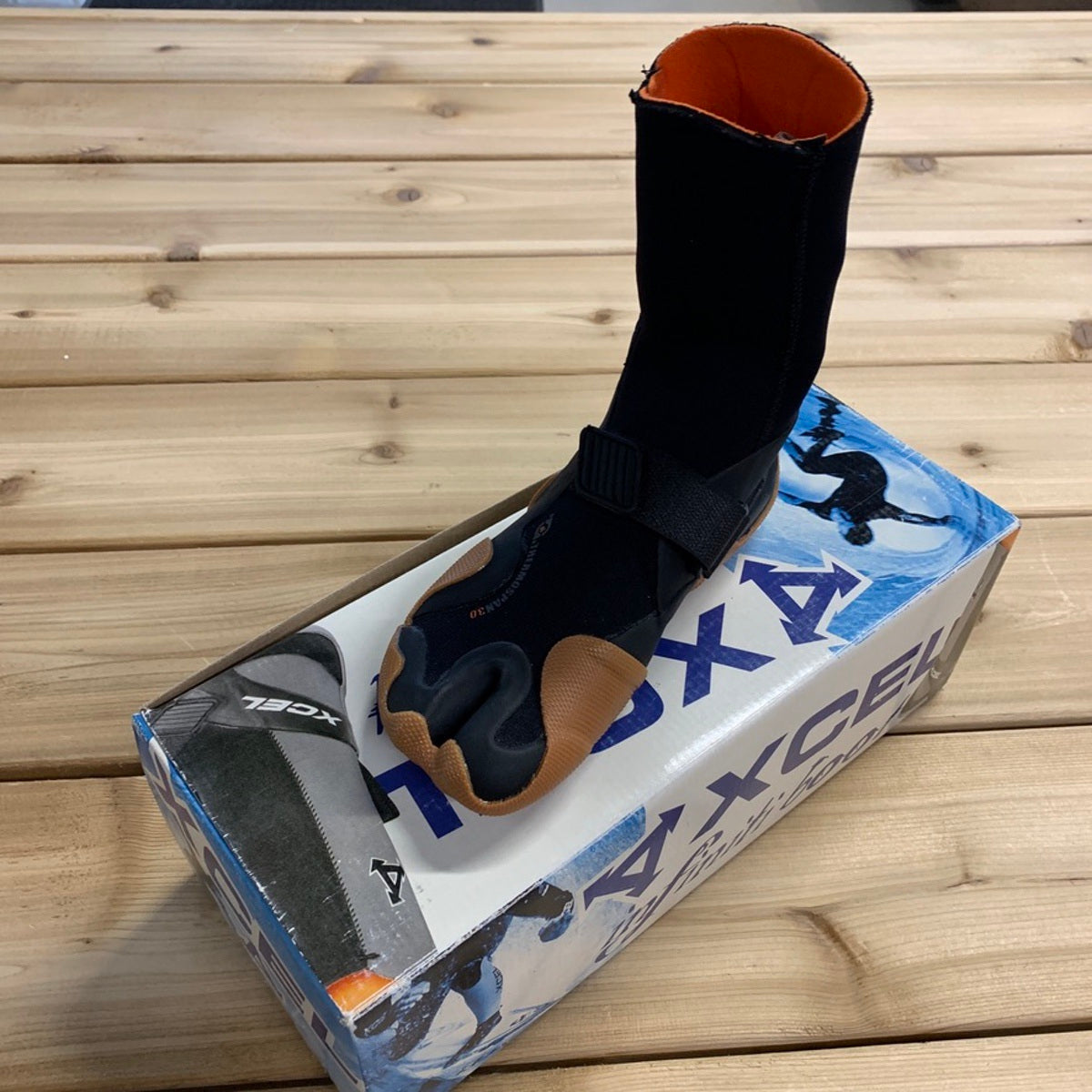 XCEL Infiniti 3mm Split Toe Booties with Gum Sole - Premium Neoprene Dive Boots for Surfing, Scuba Diving & Water Sports - Best Deal on Comfort & Traction