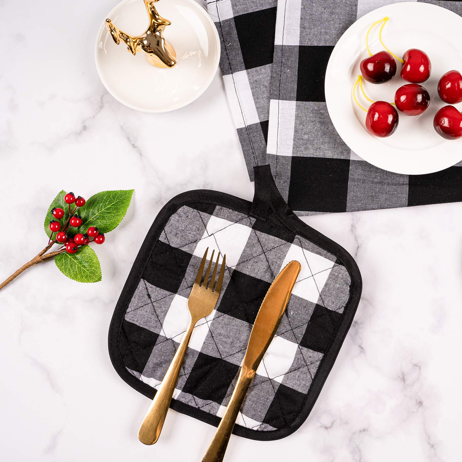 Whaline 6-Piece Christmas Buffalo Plaid Hot Pot Holders Set - Cotton Heat Resistant Oven Mitts with Pockets for Kitchen Cooking, Baking & Holiday Decor (White & Black) - Perfect for Holiday Parties, Family Gatherings & Festive Kitchen Protection