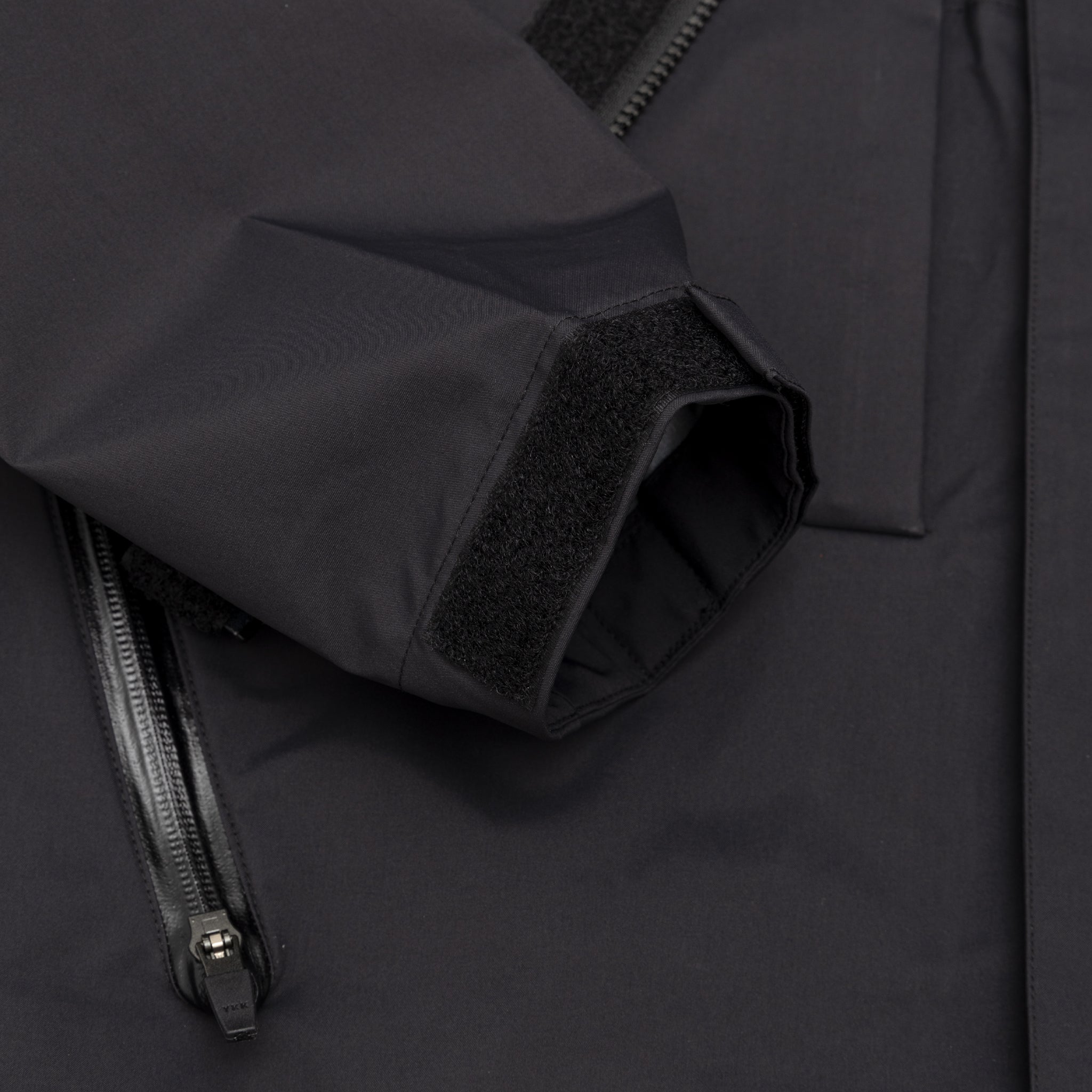 J14 GT 3L GORE-TEX Interops Jacket - Waterproof & Breathable Tactical Outerwear for Hiking, Camping & Outdoor Adventures