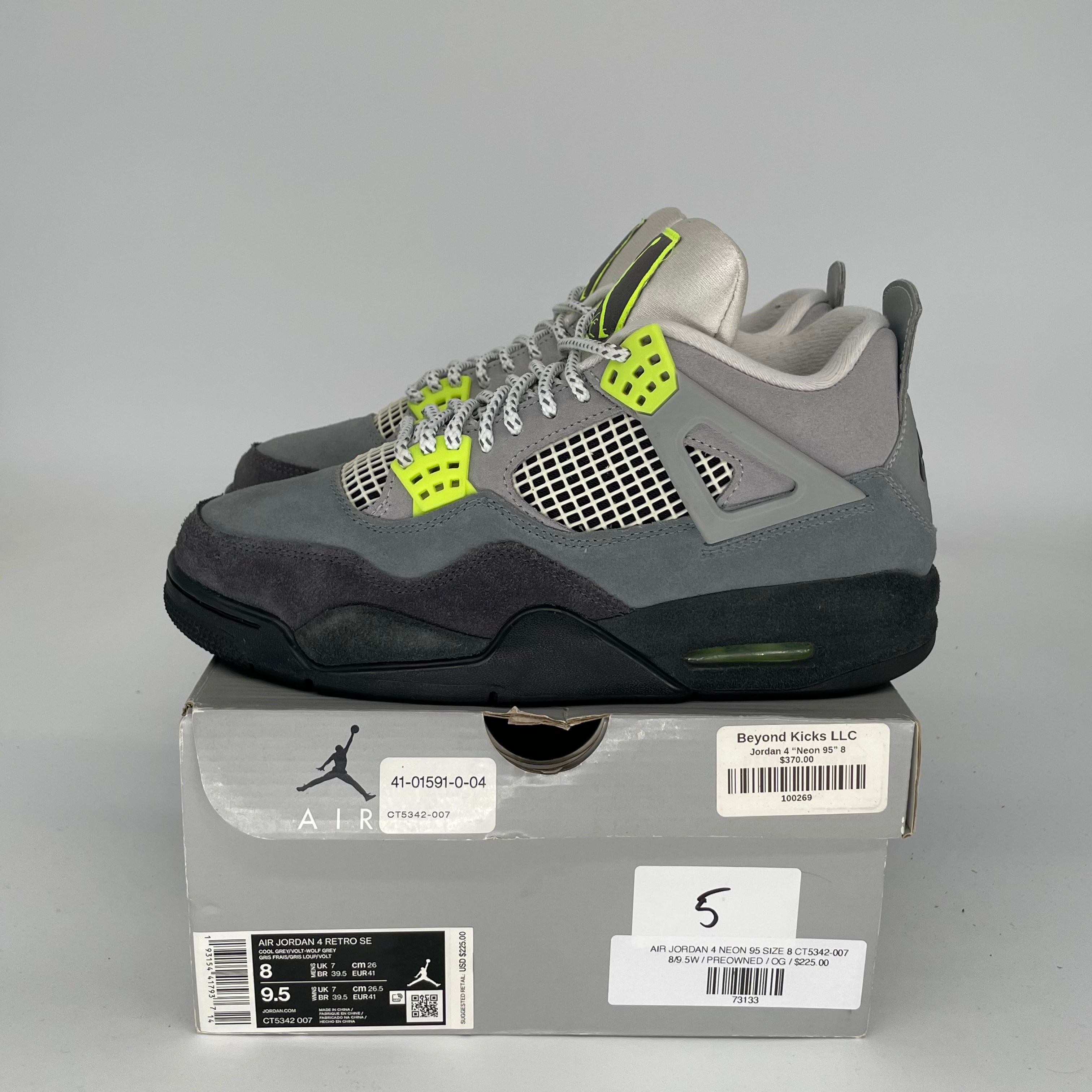 AIR JORDAN 4 Retro 