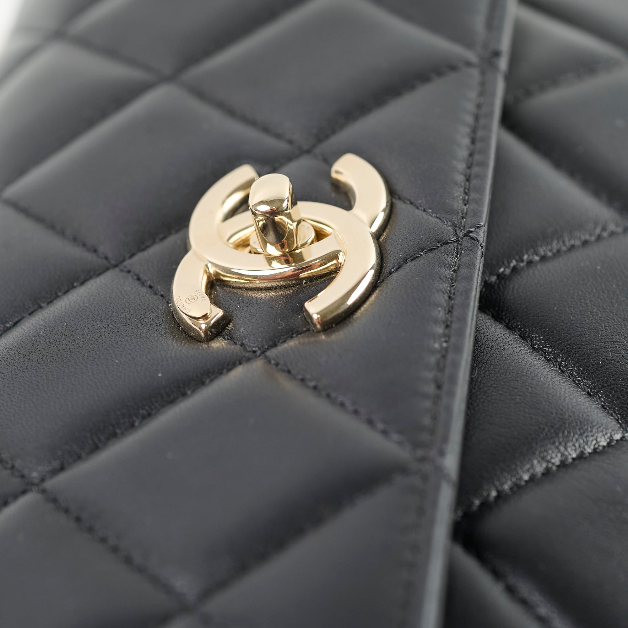 Chanel Trendy CC Small Black Leather Crossbody Bag for Women - Luxury Designer Handbag for Evening Out, Party & Special Occasions