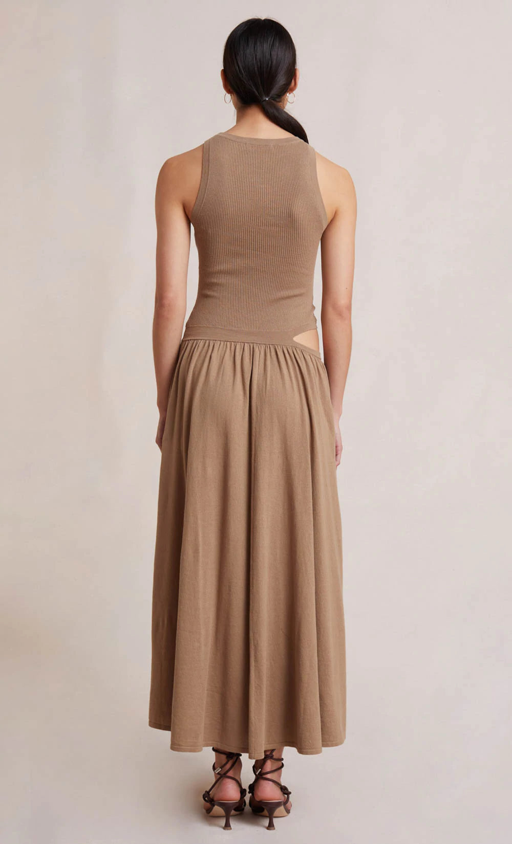 Francesca Knit Dress - Elegant & Comfortable Women's Sleeveless Knitwear for Casual & Office Wear | Perfect for Summer Outfits & Special Occasions