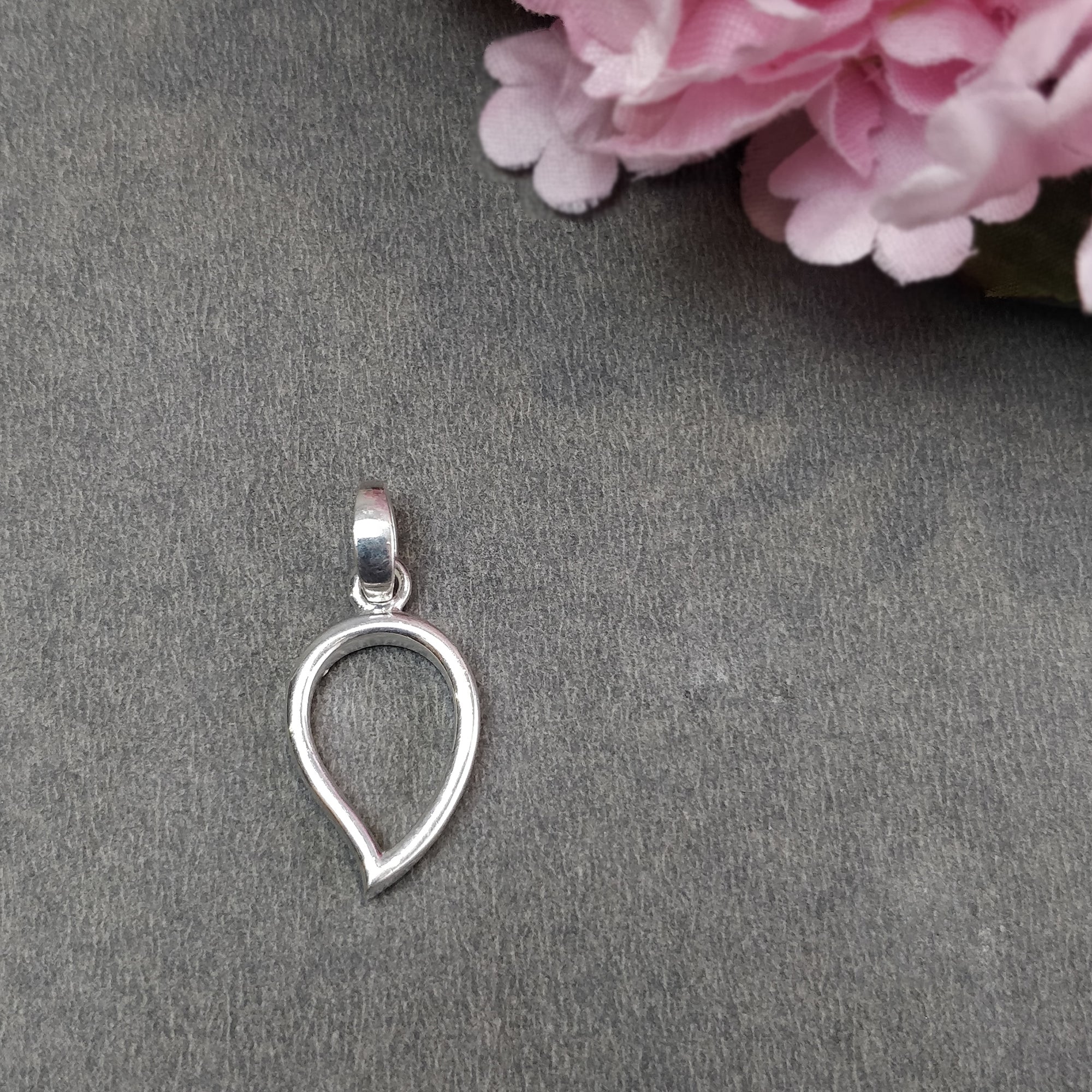 925 Sterling Silver Cubic Zirconia Leaf Pendant Necklace - 2.90g Elegant Fashion Jewelry Gift for Women, Perfect for Birthday, Anniversary & Valentine's Day