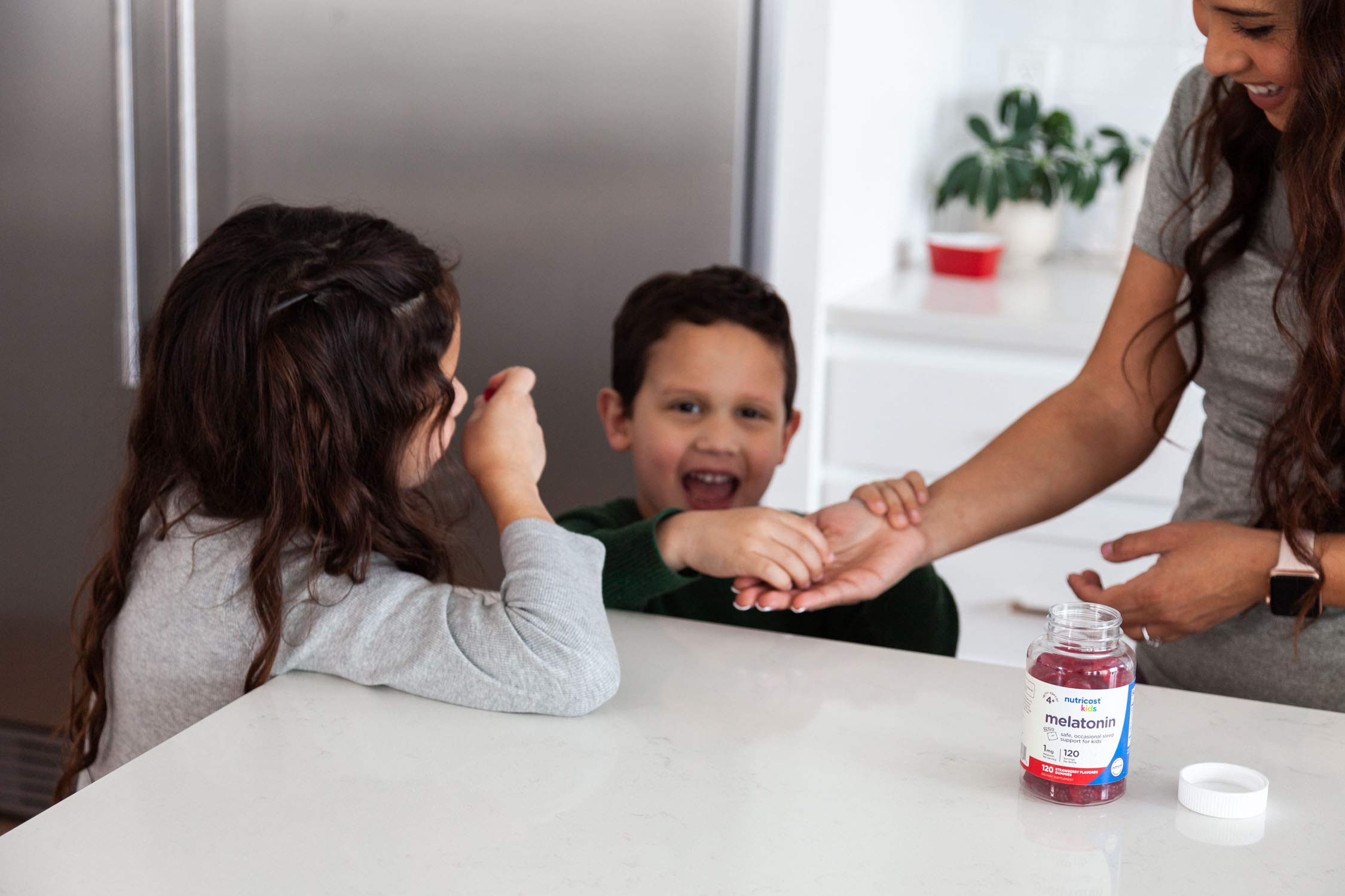 Nutricost Kids Melatonin 1mg Gummies - 120 Count Strawberry Flavored Sleep Aid for Children | Supports Bedtime Routine & Travel Sleep