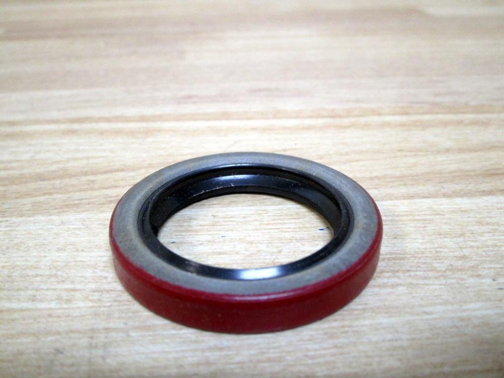 Federal Mogul 471413 Oil Seal - High-Performance Engine Oil Seal for Cars, Trucks & Industrial Machinery | Perfect for Leak Prevention & Long-Lasting Protection