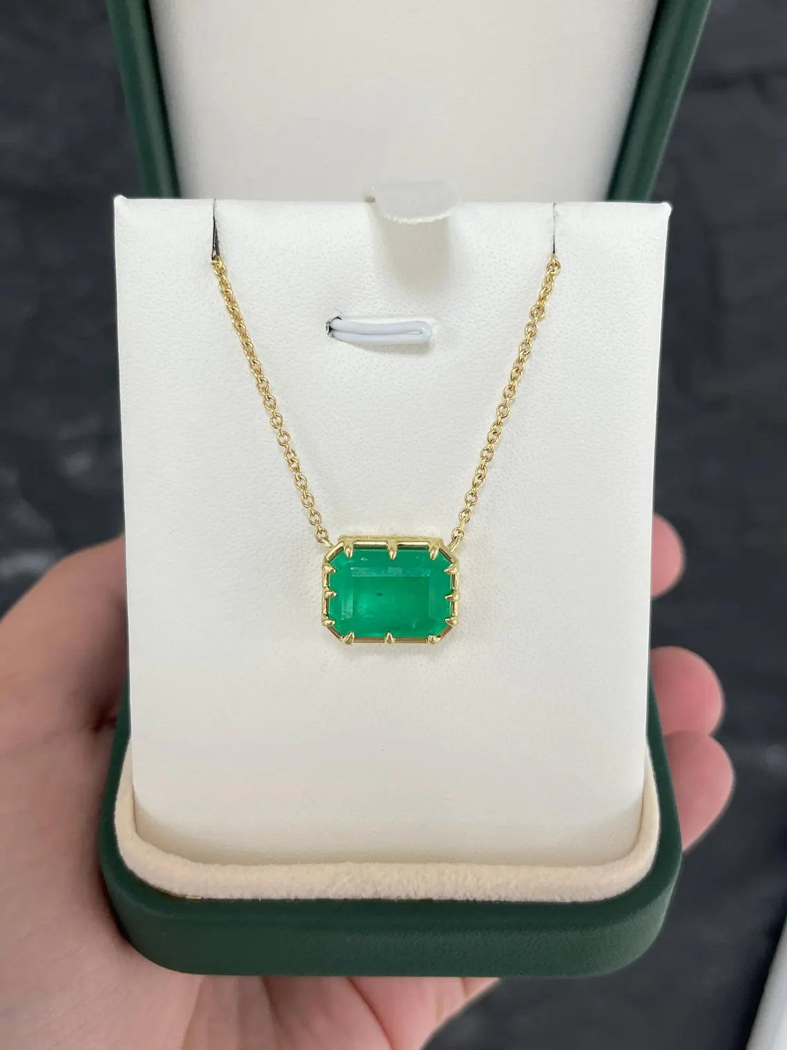 8.52ct Natural Emerald Cut Colombian Emerald Vintage Pendant Necklace - 18K Gold Plated Jewelry for Women, Gift for Mom, Anniversary, Birthday, Wedding