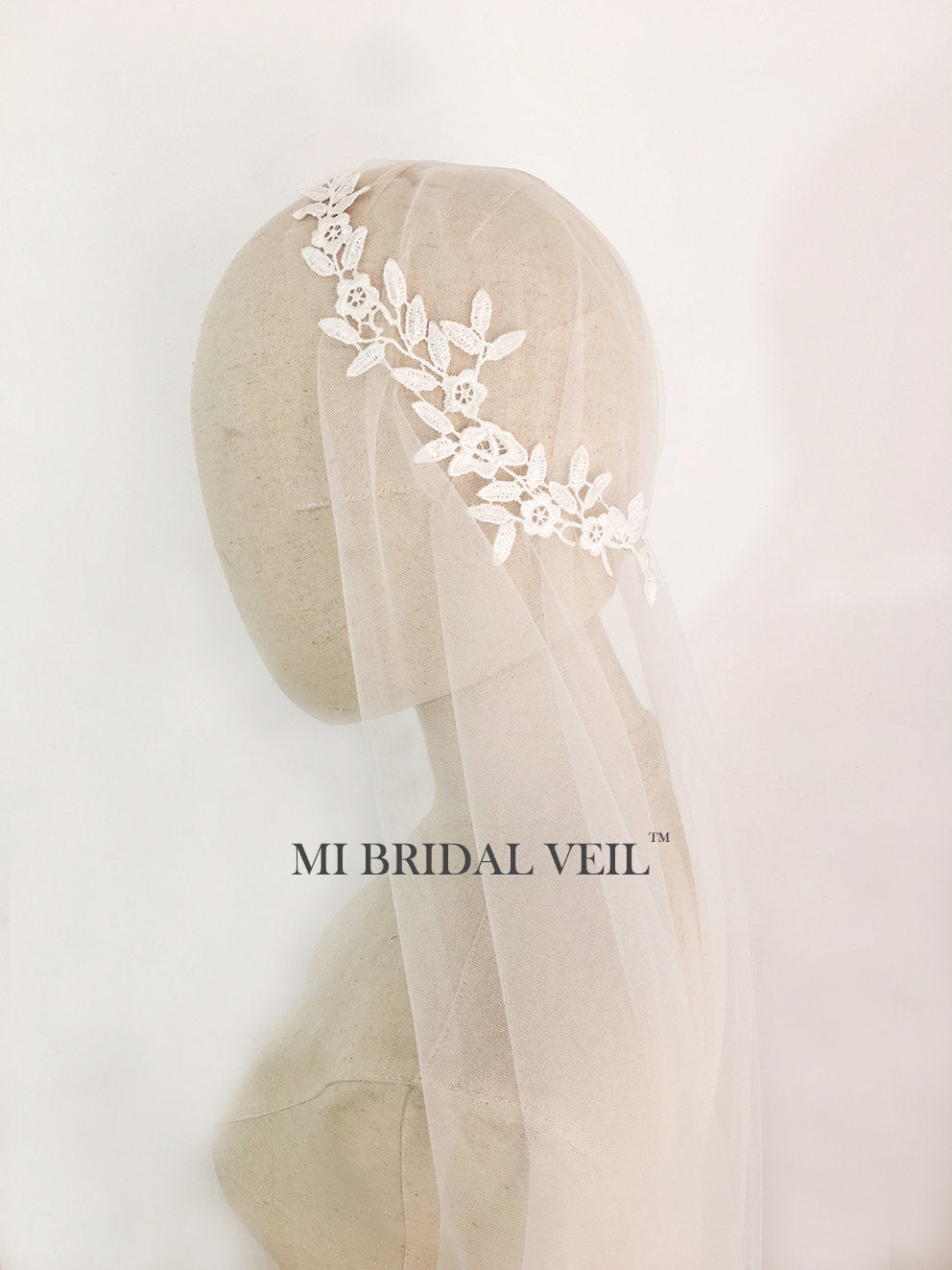 1920s Inspired Juliet Cap Veil with Rose Lace - Vintage Bridal Headpiece for Wedding, Gatsby Theme Party & Retro Photoshoot