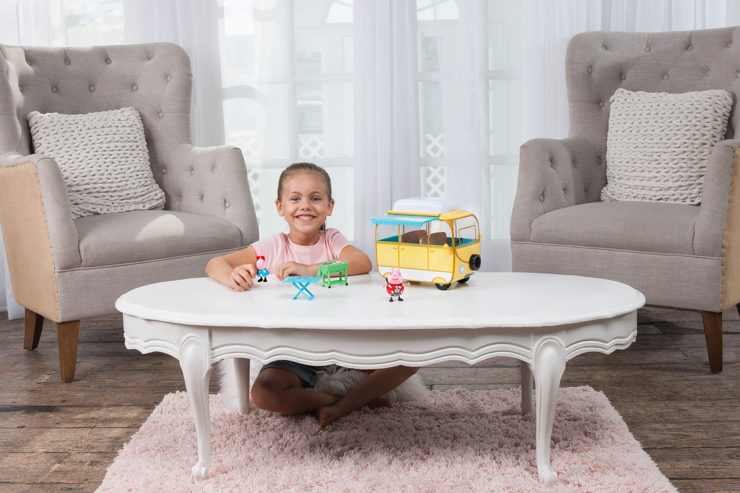 Peppa Pig Family Campervan Camping Playset - 5-Piece Toy Set with Peppa & Daddy Pig Figures, Camper Vehicle, Picnic Table & Grill - Perfect Gift for Toddlers Ages 2+ - Great for Pretend Play, Outdoor Adventures & Birthday Presents