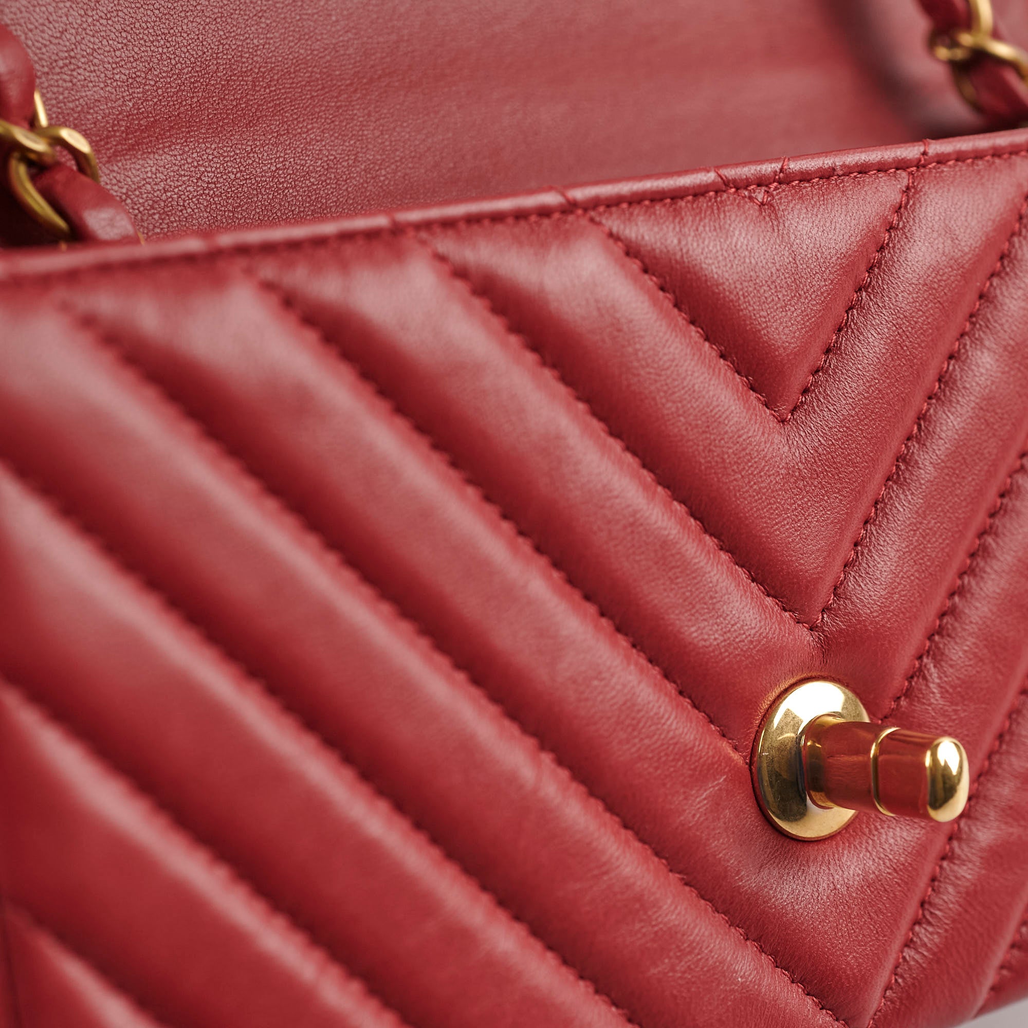 Chanel Mini Rectangular Chevron Lambskin Red 21 Series Handbag - Luxury Designer Crossbody Bag for Women, Perfect for Parties, Date Nights & Special Occasions