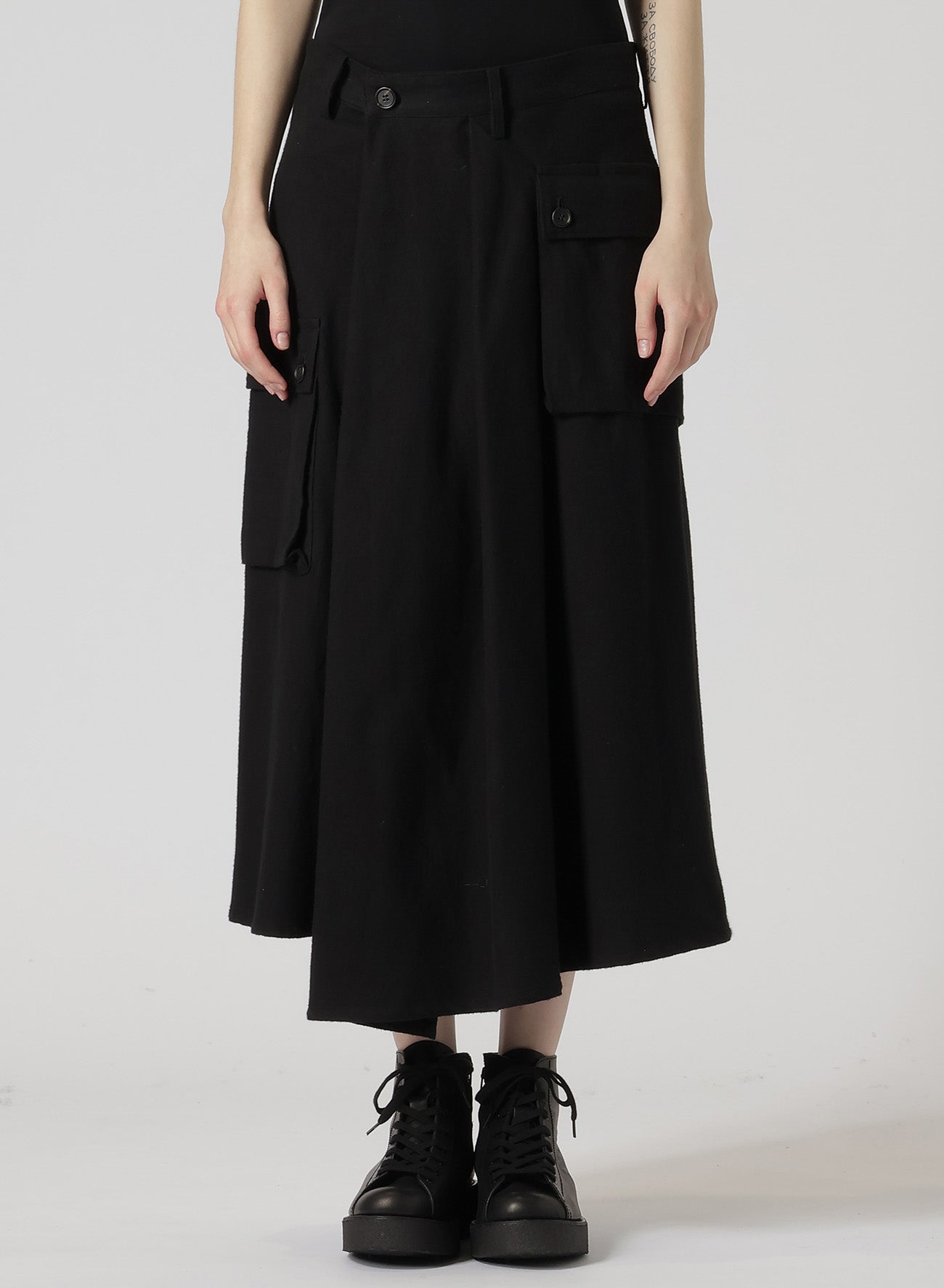 COTTON TWILL R WIDE TUCK CARGO SKIRT for Women - Stylish Utility Skirt with Pockets | Perfect for Casual Outfits, Hiking & Outdoor Adventures