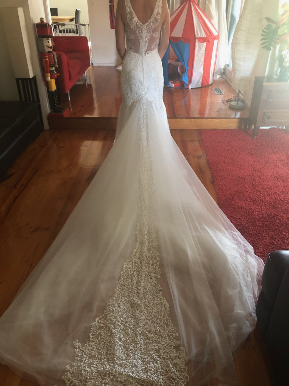 Calla Blanche Jocelyn 17114 Sample Wedding Gown - Elegant Lace Bridal Dress for Prom, Evening Gala & Formal Occasions