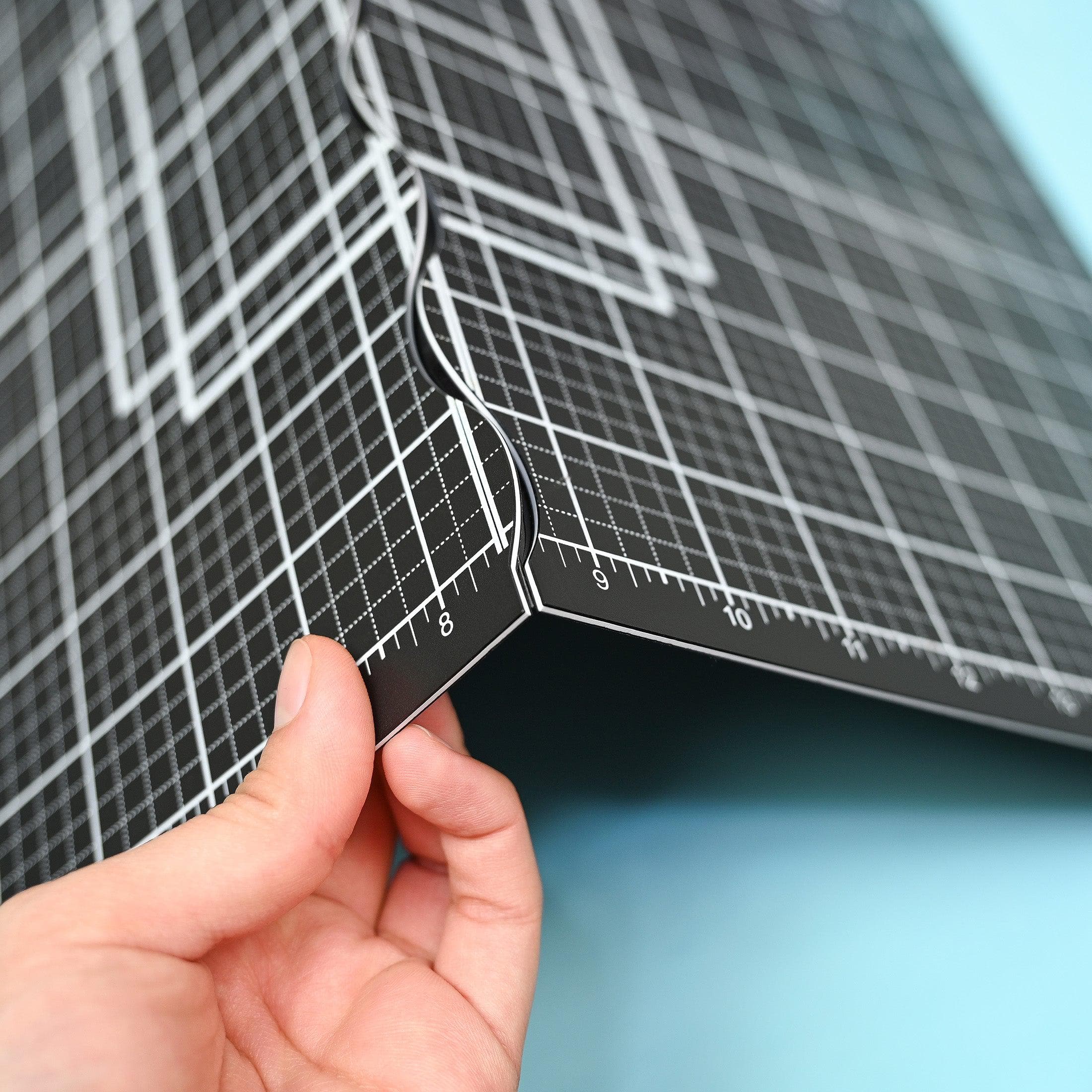 Foldable A3 Cutting Mat - Self-Healing Craft Mat for Precision Cutting & Alignment - Perfect for Sewing, Quilting, Scrapbooking & DIY Projects