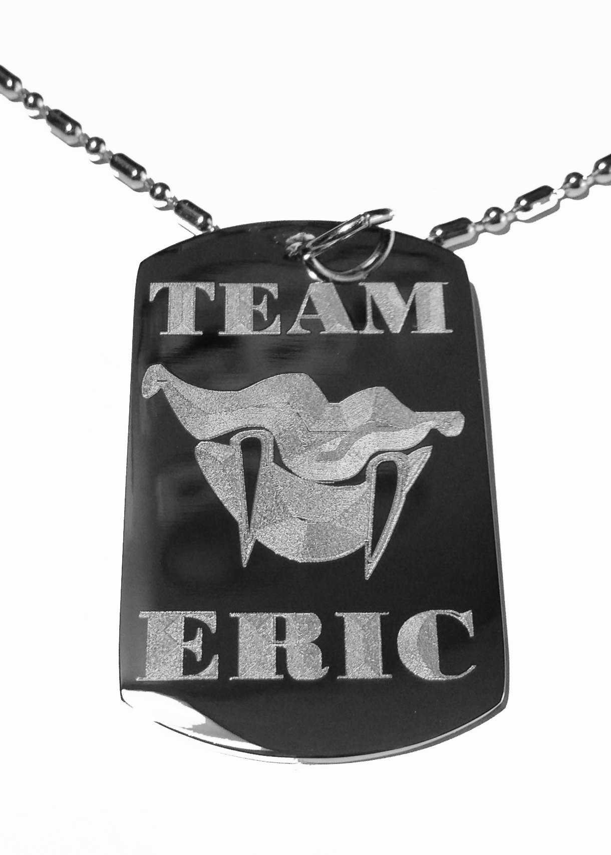 Shark Team Eric Blood Vampire Lips & Fangs TV Show Military Dog Tag Necklace - Gothic Punk Accessory for Cosplay, Halloween Costume & Metal Music Fans