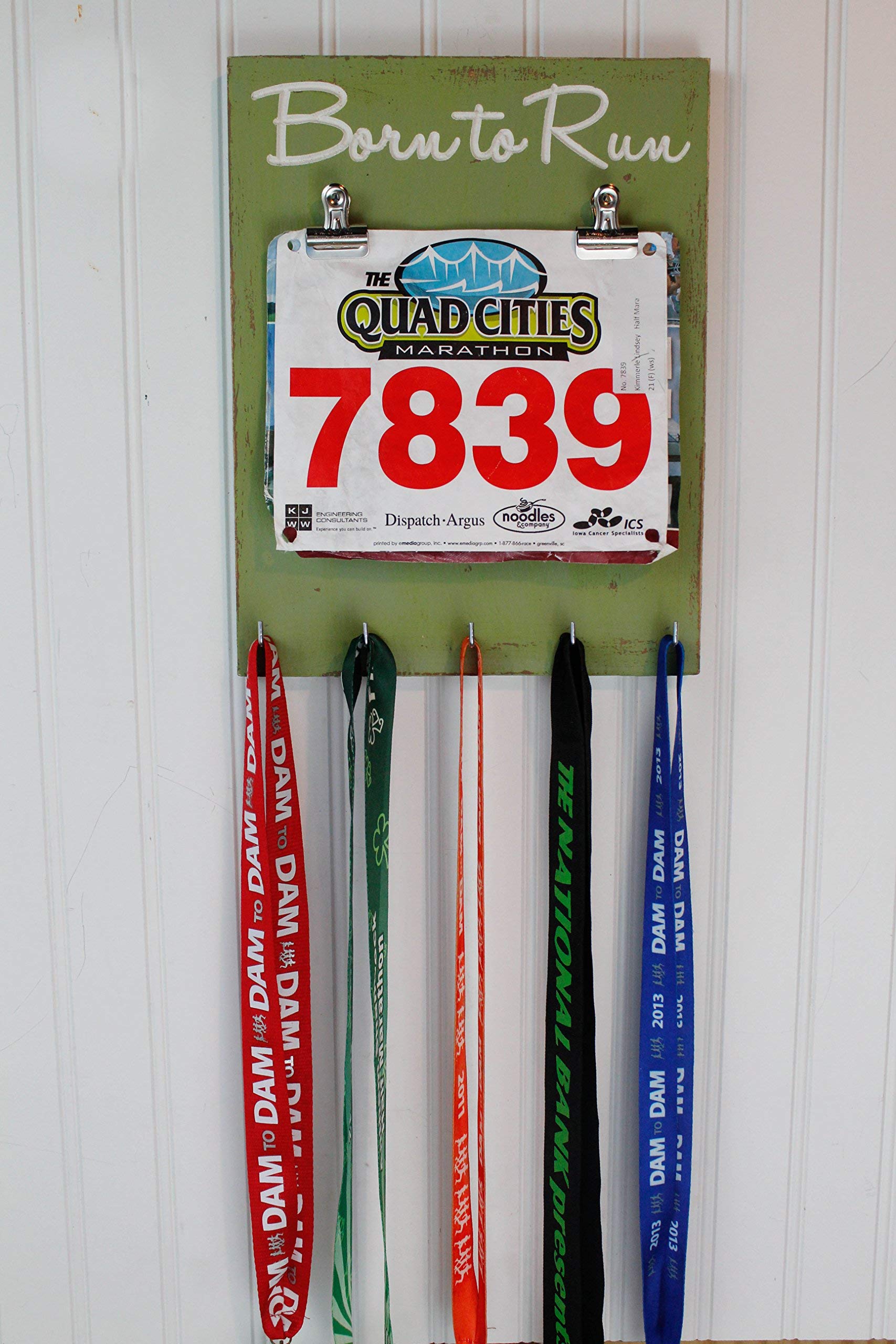 Race Medal Holder - Born to Run Carved Wooden Sign - Running & Bib Number Display for Marathon Runners - Perfect for Home Gym or Office Decor