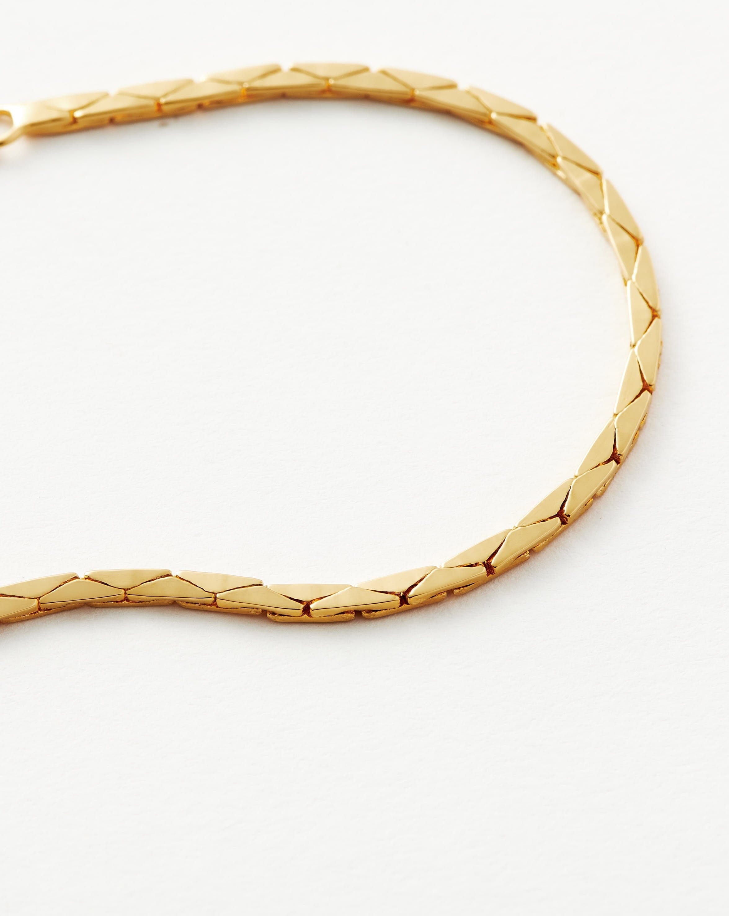 Lucy Williams Cobra Snake Chain Bracelet - 18K Gold Plated Women's Fashion Jewelry for Party, Wedding & Everyday Wear