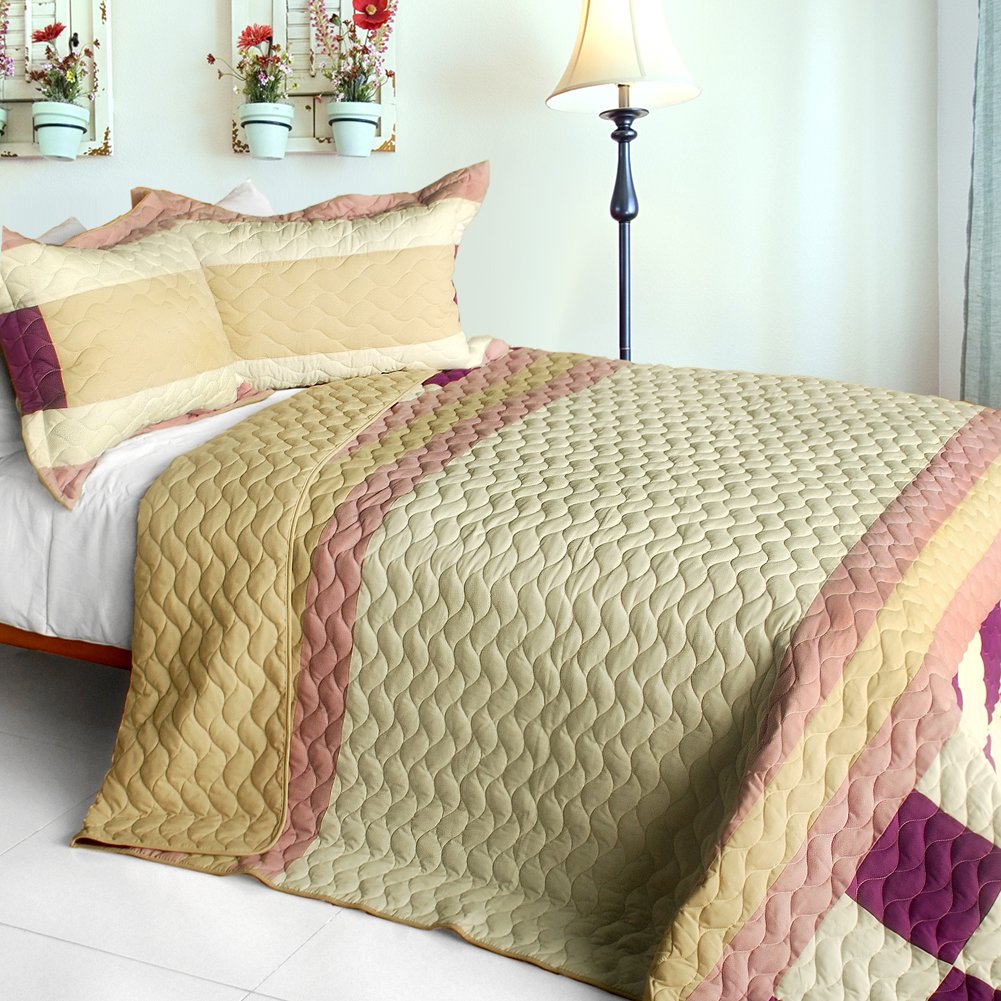 Fantasy Couple 3-Piece Patchwork Quilt Set - Full/Queen Size Bedding - Cozy & Stylish for Master Bedroom, Guest Room or Dorm Decor
