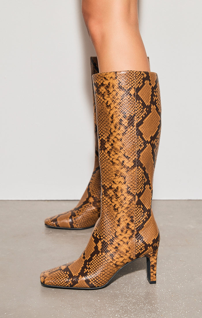 **Crawford Snake Boots for Men & Women - Waterproof & Durable Hunting Boots for Outdoor Adventures**    *(Perfect for Hiking, Hunting, and Ranch Work in Snake-Prone Areas)*