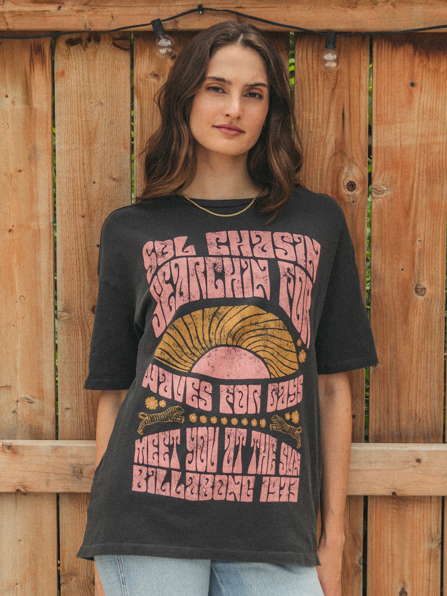 BILLABONG SOL CHASER T-SHIRT - Men's Graphic Tee for Surfing & Beach Lifestyle | Summer Casual Wear & Clearance Sale