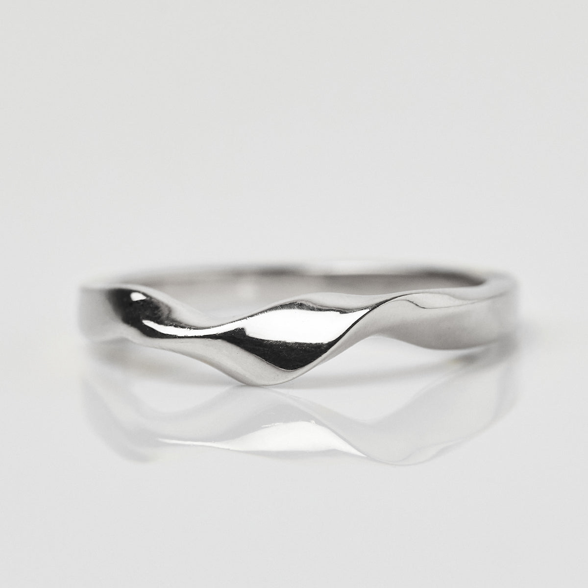 Elegant Midas Twist Ring for Women - 14K Gold Plated Fashion Jewelry - Perfect for Parties, Weddings & Everyday Wear