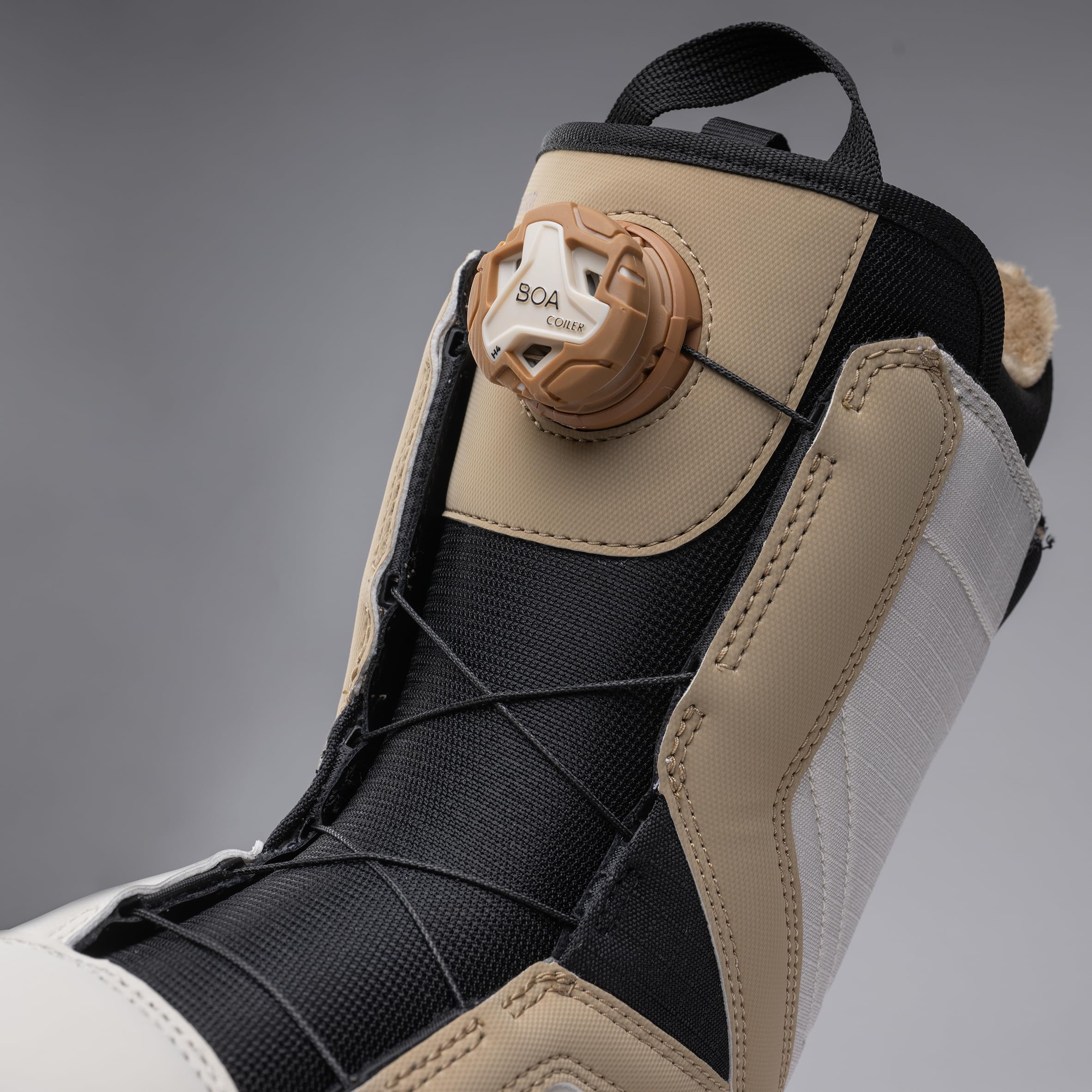 Nidecker Cascade W Women's Snowboard Boots - Waterproof, Comfortable & Durable for All-Mountain Riding - Perfect for Powder, Park & Freestyle Snowboarding