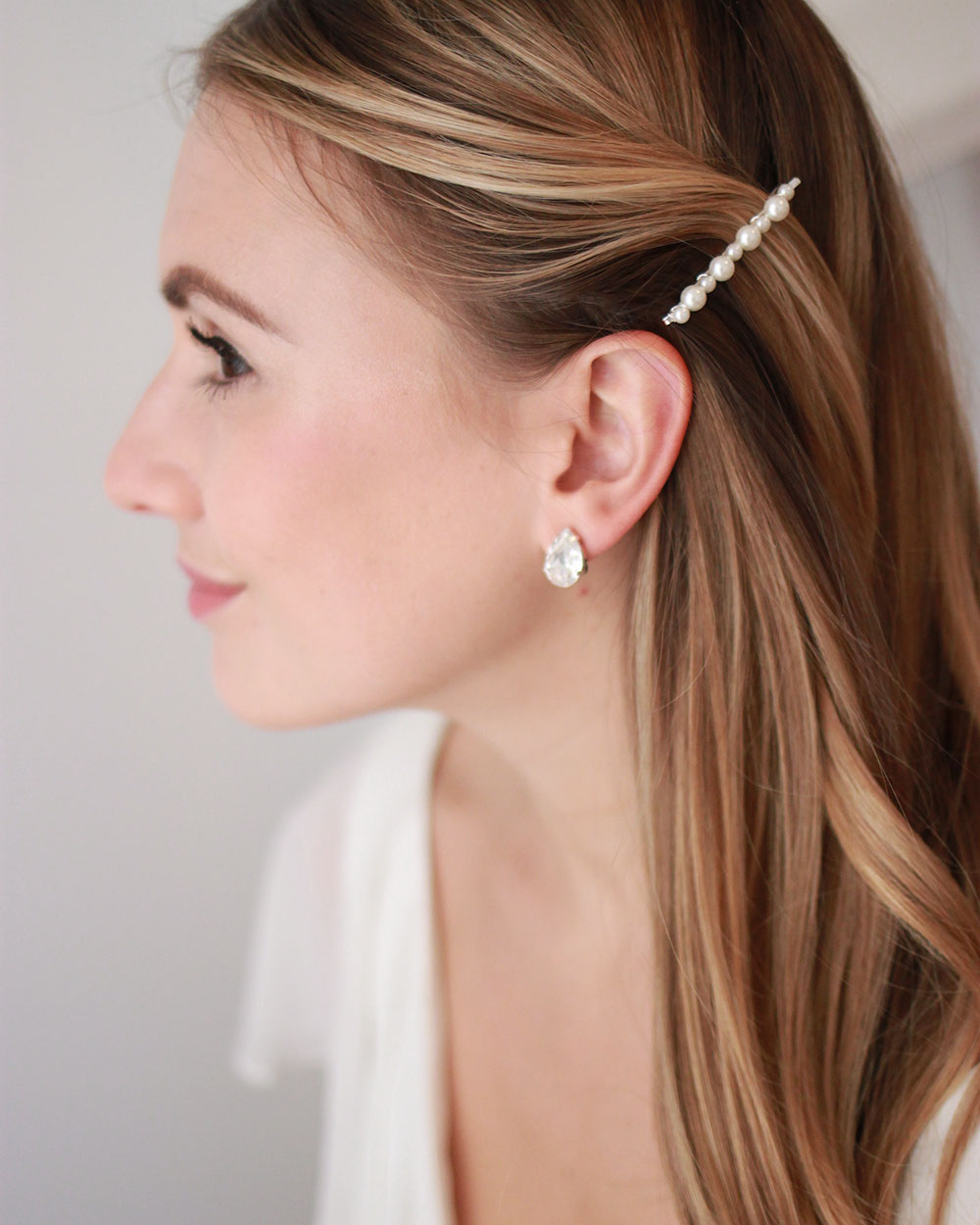 Elegant Pearl Bobby Pins Set of 2 - Vintage Hair Accessories for Weddings, Prom & Special Occasions