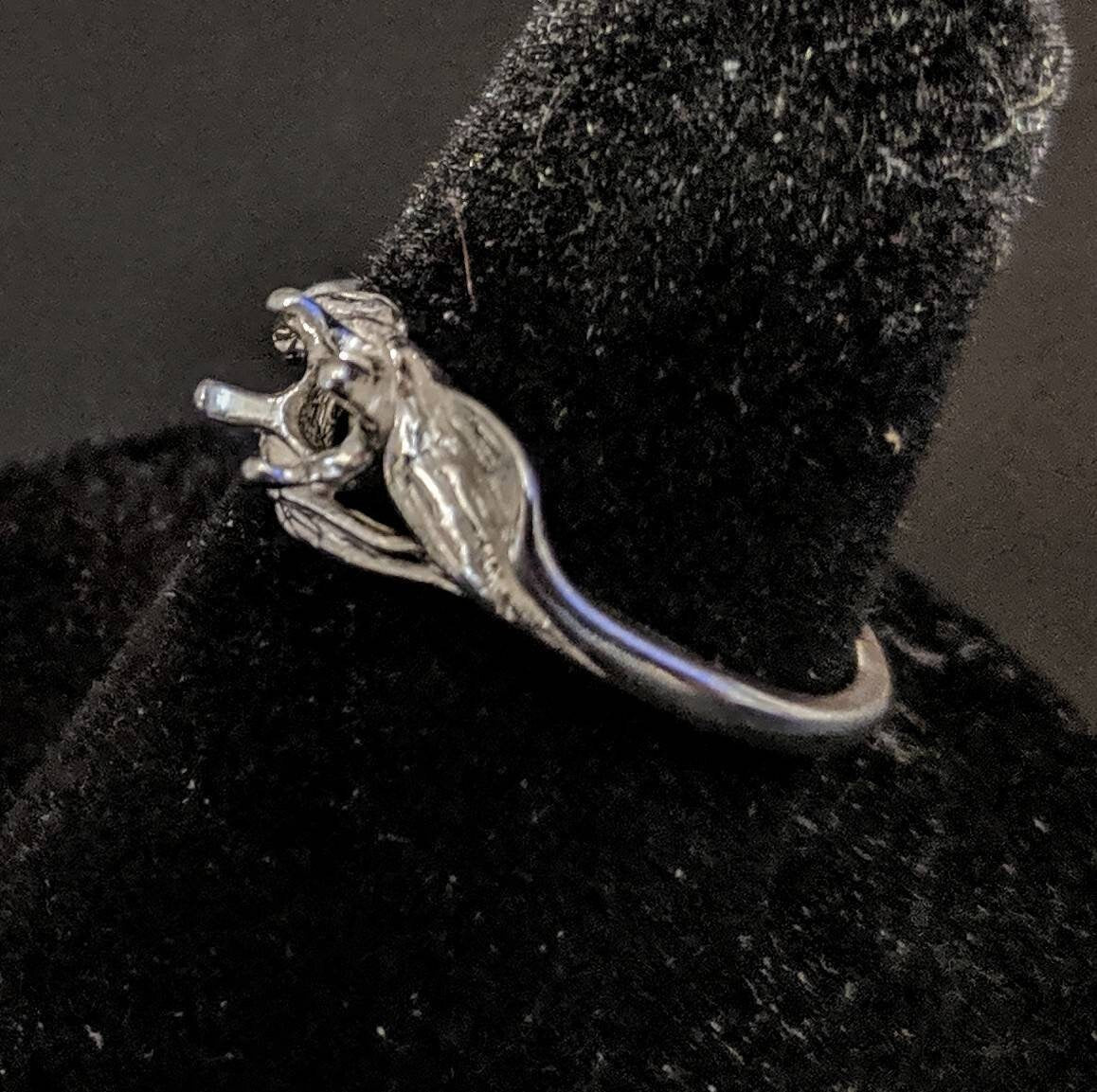 14K Gold or Sterling Silver 4-7mm Round Three Leaf Pre-Notched Blank Ring Shank Setting (Size 7) - Perfect for Jewelry Making, DIY Crafts & Engagement Ring Settings