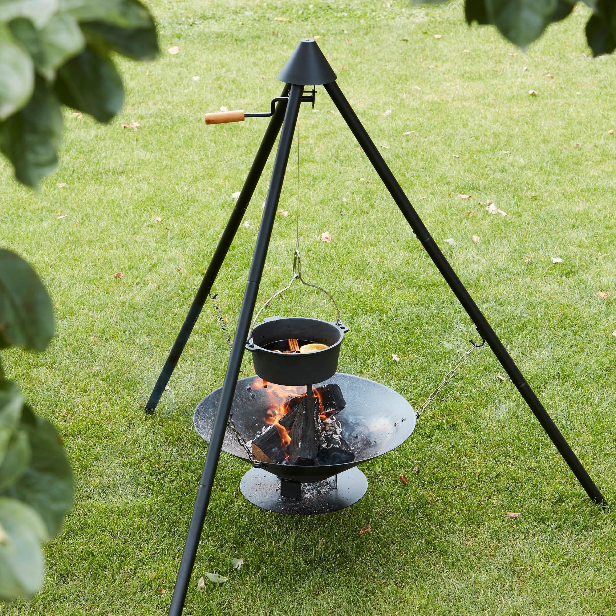 Barbecook 3L Cast Iron Dutch Oven with Lid - Heavy Duty Kettle for Camping, Outdoor Cooking & Dutch Oven Recipes - Perfect for Grilling, Stewing & Baking