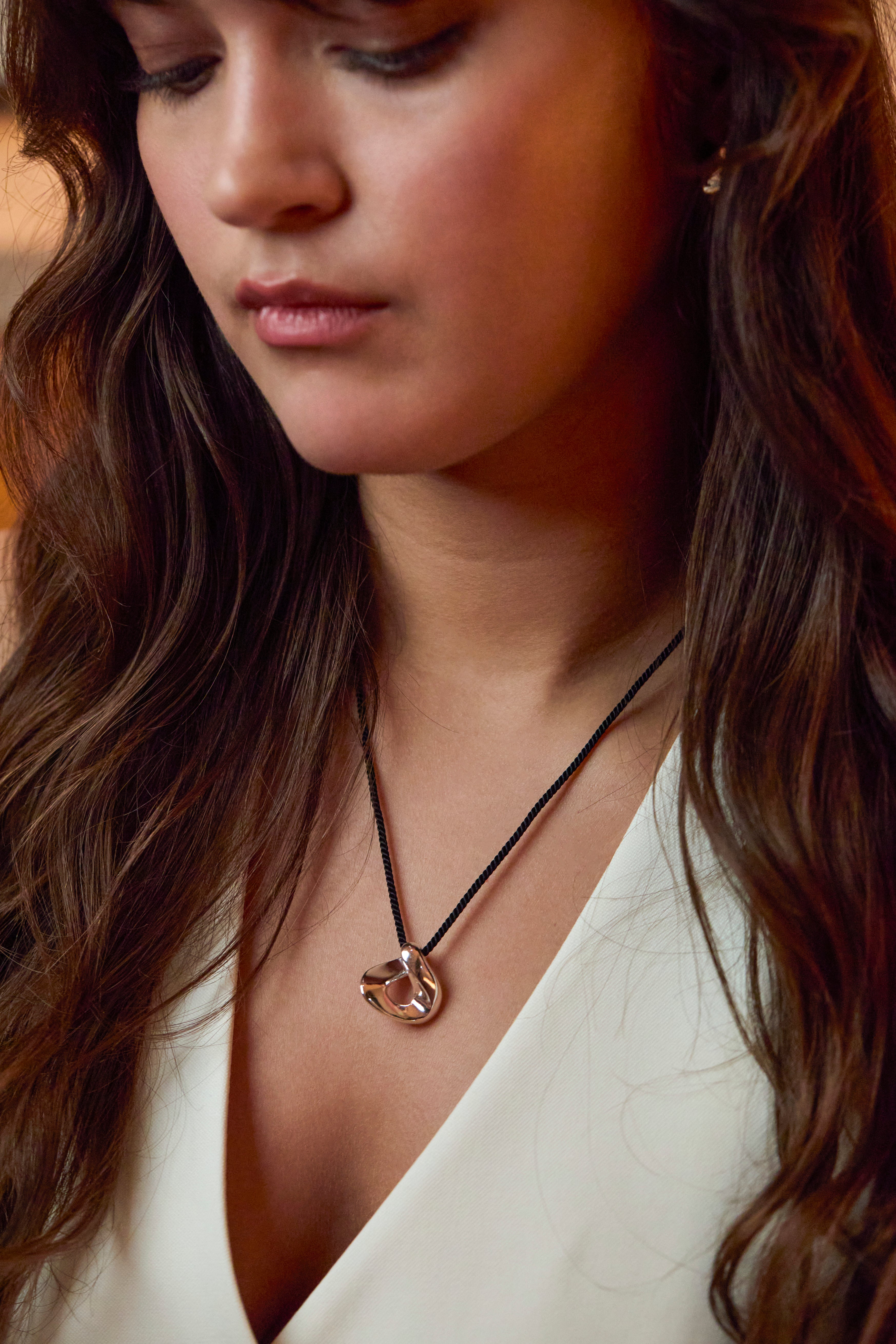 Elegant Sculptural Twist Pendant Cord Necklace for Women - Minimalist Boho Jewelry for Everyday Wear & Special Occasions