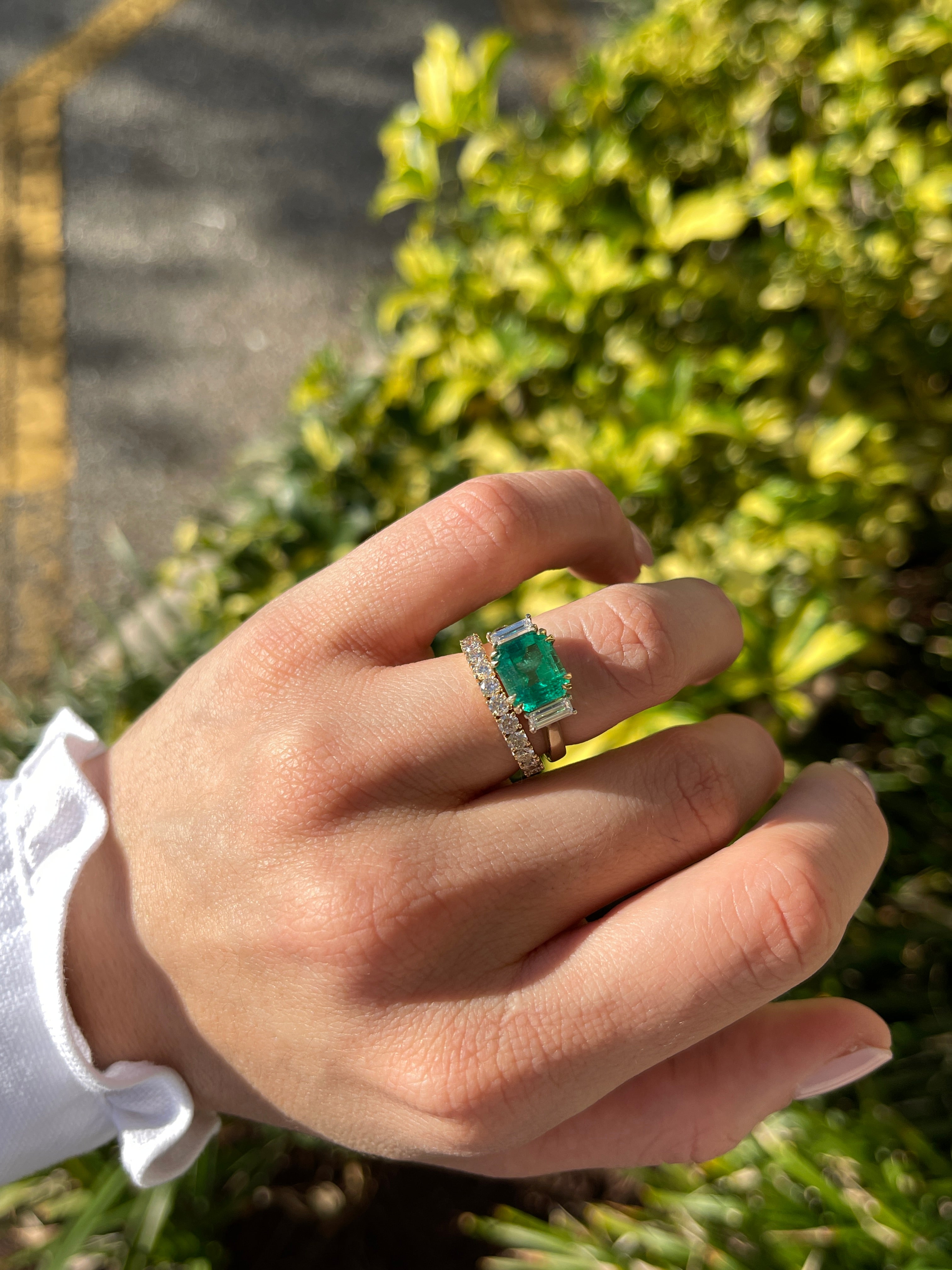 14K Gold Half Round Emerald & Diamond Eternity Band Ring - Size 7 | Wedding, Anniversary, Engagement Jewelry Gift for Women