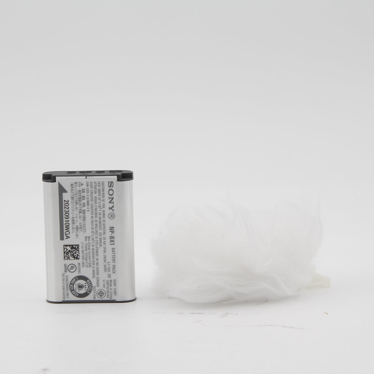 Open Box Excellent Condition Sony ZV-1 II Digital Camera (White) - Perfect for Vlogging, Travel Photography & Content Creation